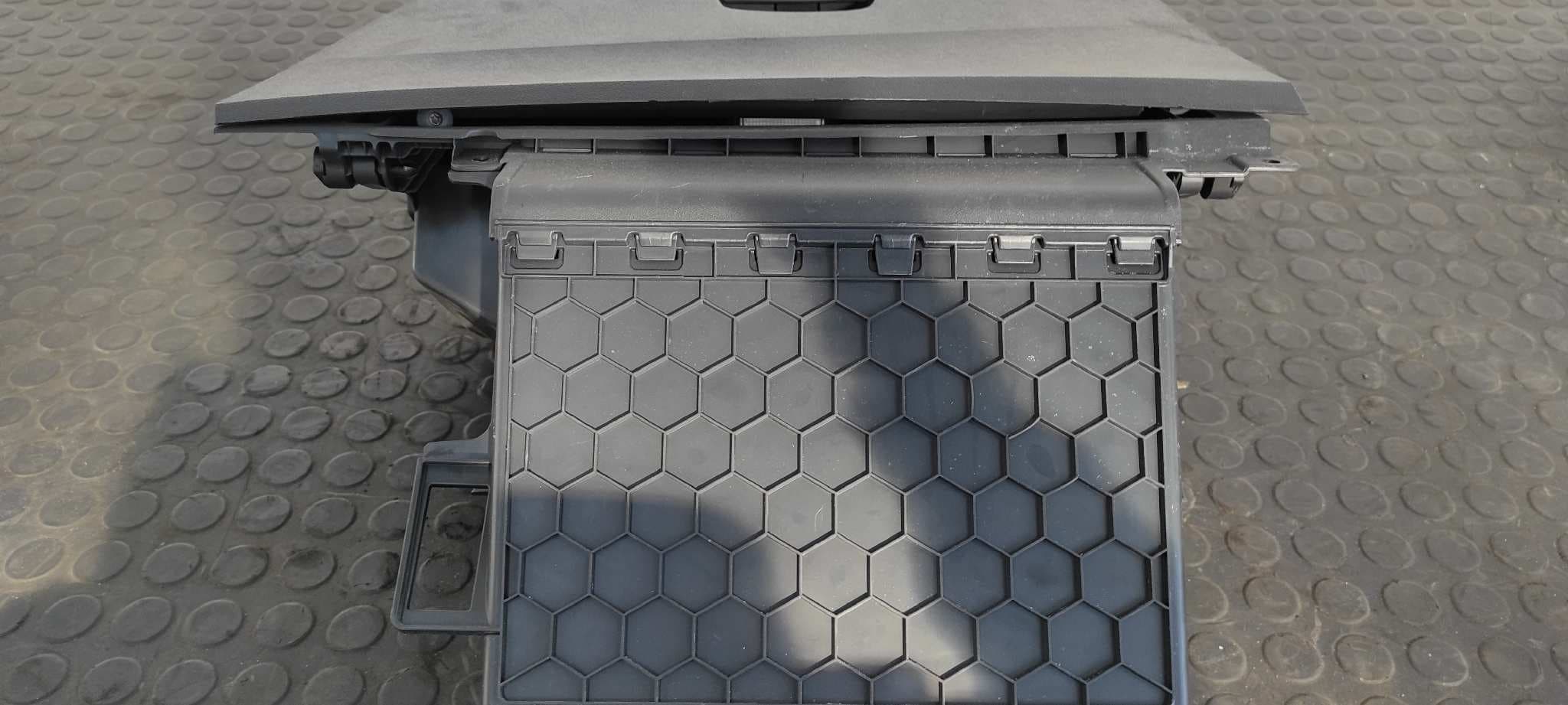 Recambio de GUANTERA para SEAT IBIZA SC (6P5) FR Crono CUT referencia OEM IAM 6P1857095   - BLANCO 7
