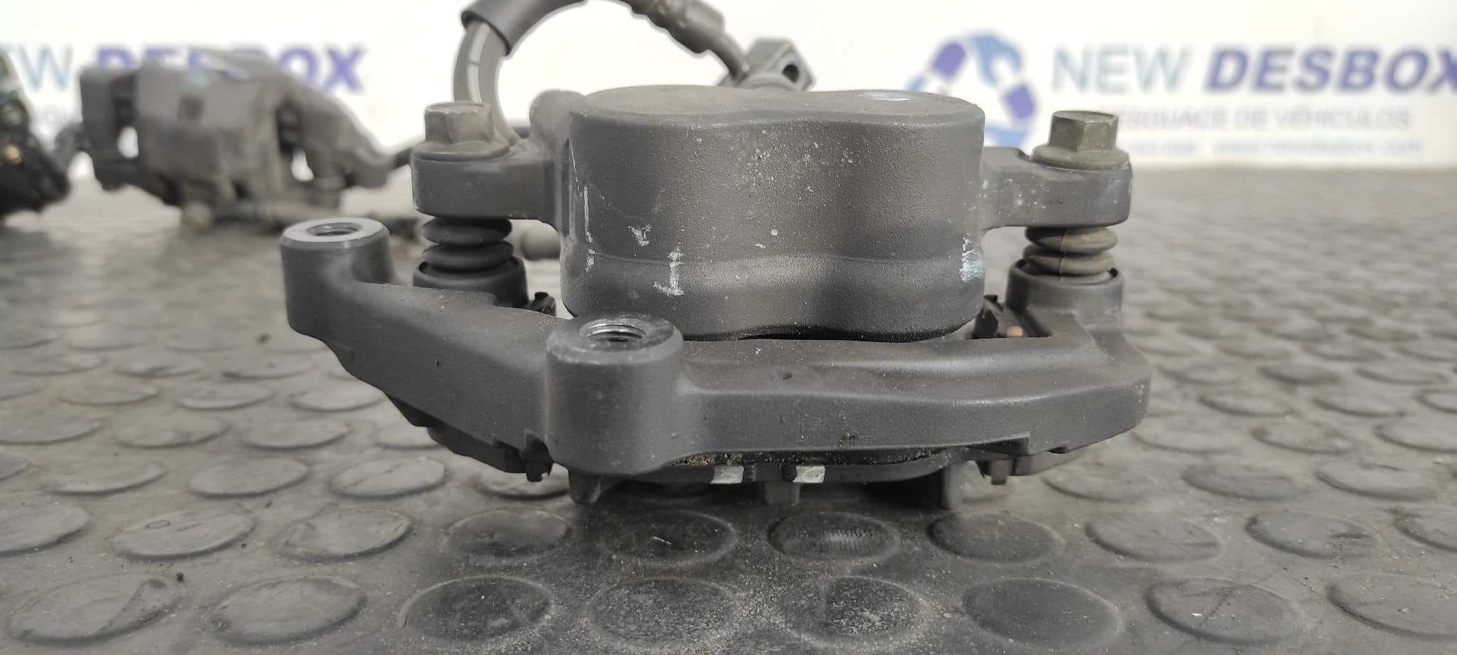 Recambio de PINZA DE FRENO DELANTERA IZQUIERDA para YAMAHA FZ 1 / FZ 6 FAZER FZ 6 Fazer S2  (RJ14) J5D7E referencia OEM IAM 5KS   - NEGRO 2