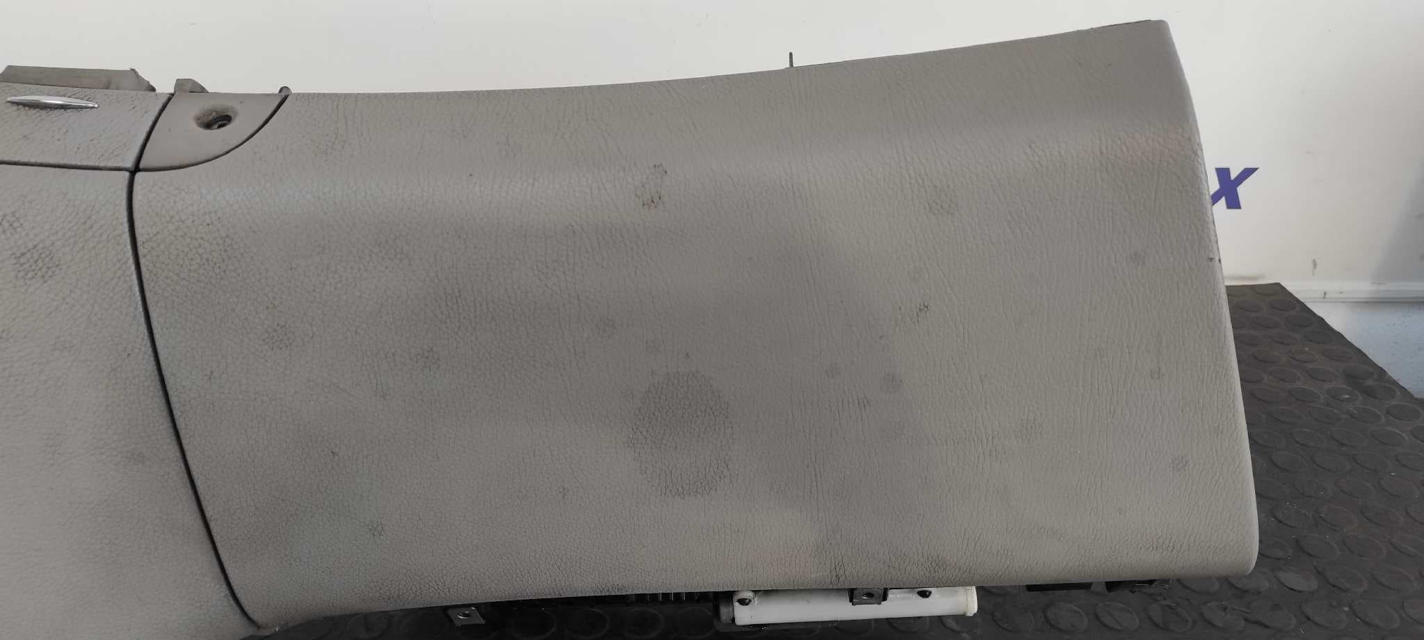 Recambio de GUANTERA para MERCEDES-BENZ CLASE E (W211) BERLINA E 270 CDI (211.016) OM647961 referencia OEM IAM 2116802487   - AZUL 6