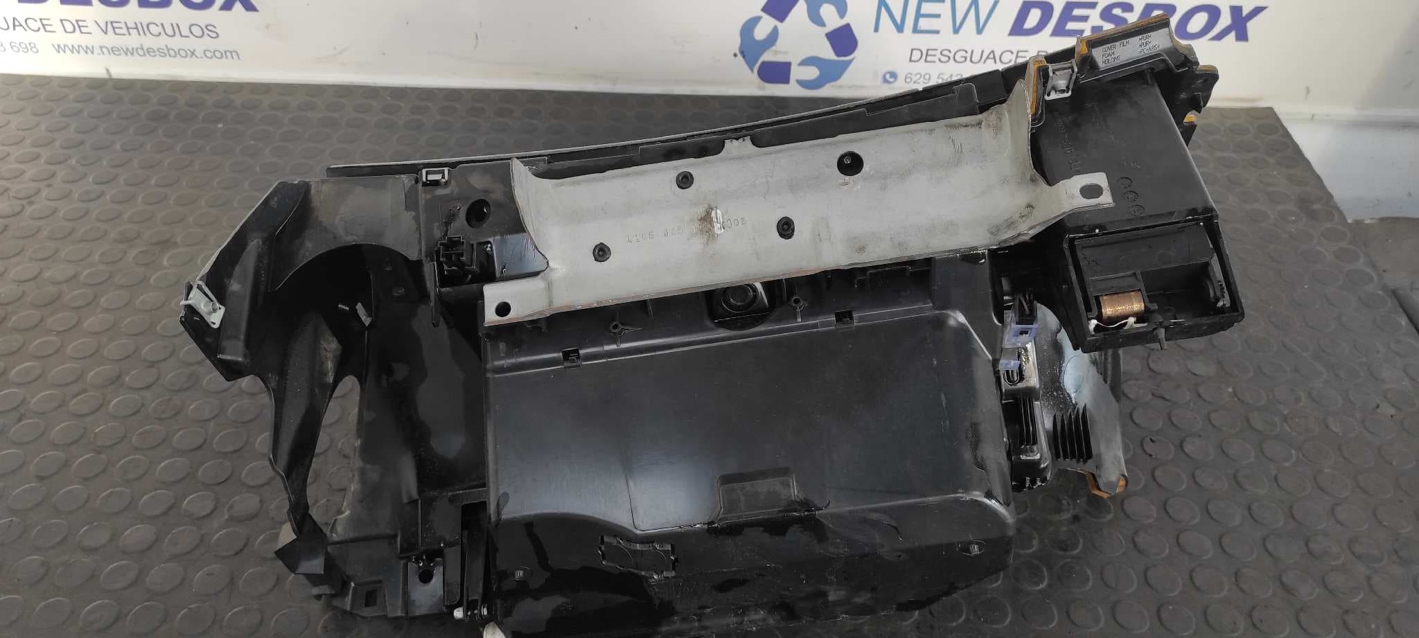 Recambio de GUANTERA para MERCEDES-BENZ CLASE E (W211) BERLINA E 270 CDI (211.016) OM647961 referencia OEM IAM 2116802487   - AZUL 4