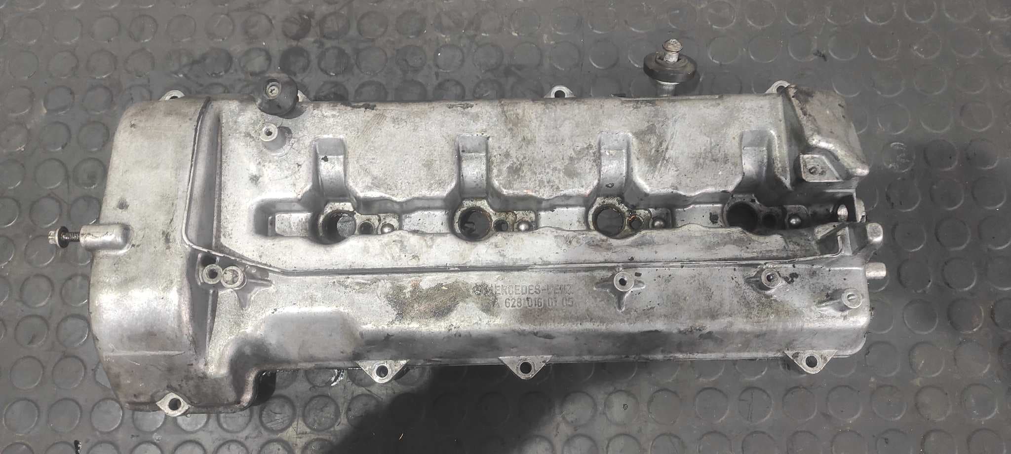 Recambio de TAPA BALANCINES para MERCEDES-BENZ CLASE G (W463) OM628962 referencia OEM IAM A6280160105