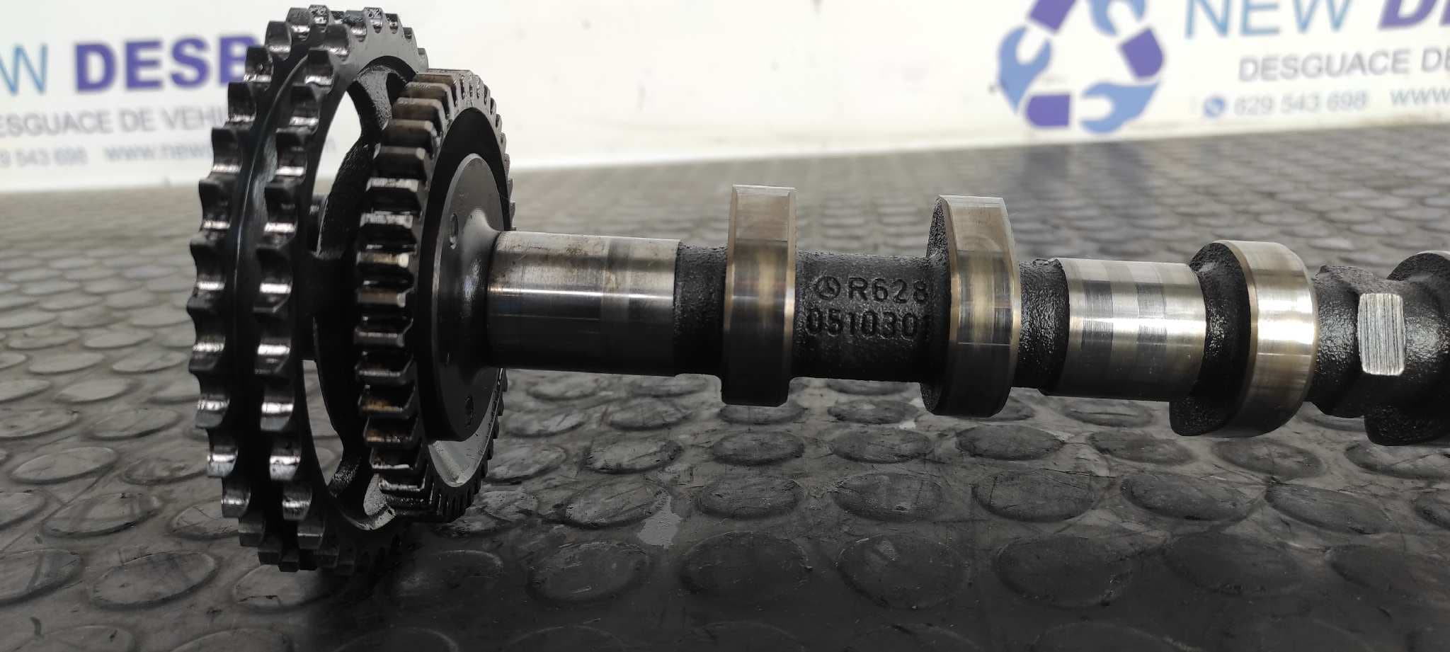 Recambio de ARBOL DE LEVAS para MERCEDES-BENZ CLASE G (W463) OM628962 referencia OEM IAM R6280510301 2