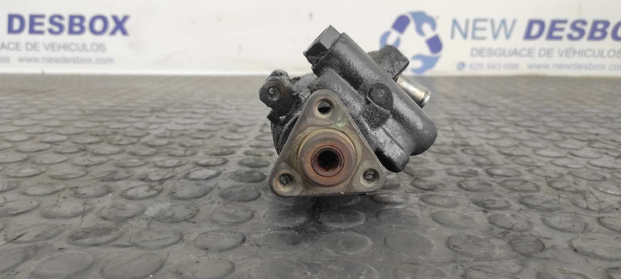 Recambio de BOMBA DIRECCION para FORD SCORPIO BERL./TURNIER 2.9 V6 24V CAT COSWORTH   referencia OEM IAM 26016947   - NEGRO