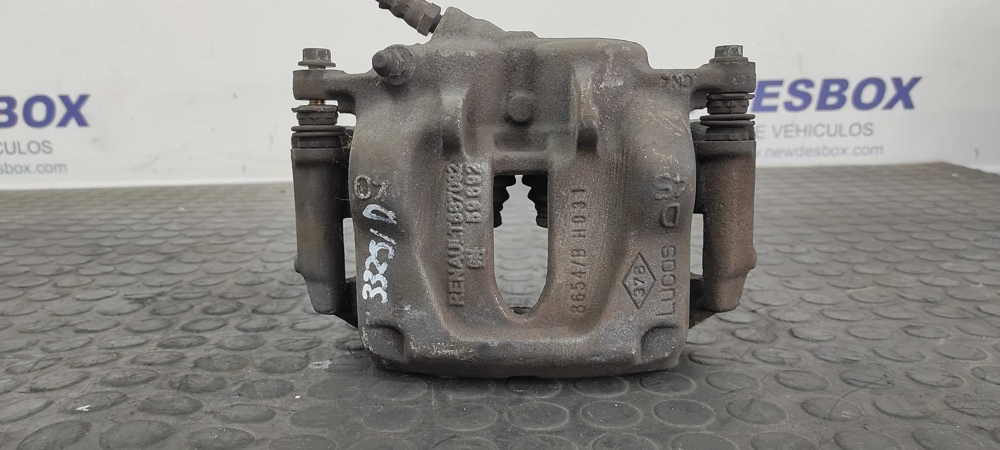 Recambio de PINZA DE FRENO DELANTERA DERECHA para OPEL VIVARO FURGÓN/COMBI (07.2006 =>) 2.0 16V CDTI M9R E7 referencia OEM IAM 687092   - BLANCO