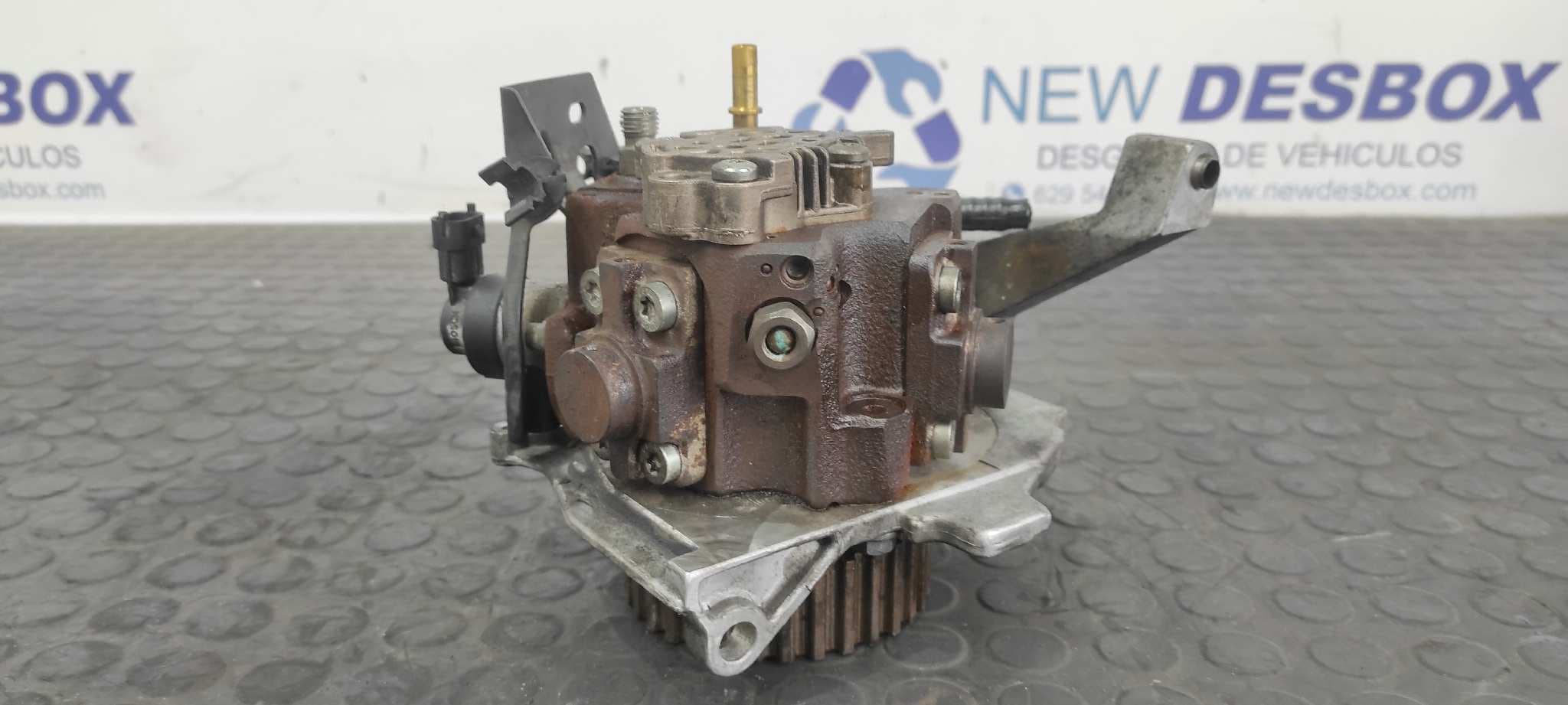Recambio de BOMBA INYECCION para CITROEN C4 PICASSO Cool 9HZ referencia OEM IAM 9656300380   - GRIS 2