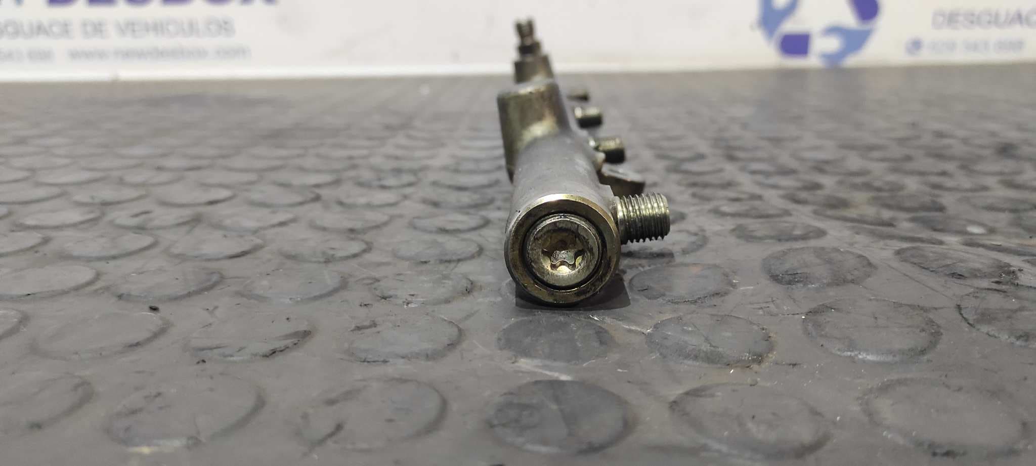 Recambio de RAMPA INYECTORA para MERCEDES-BENZ CLASE G (W463) OM628962 referencia OEM IAM A6280700095 2