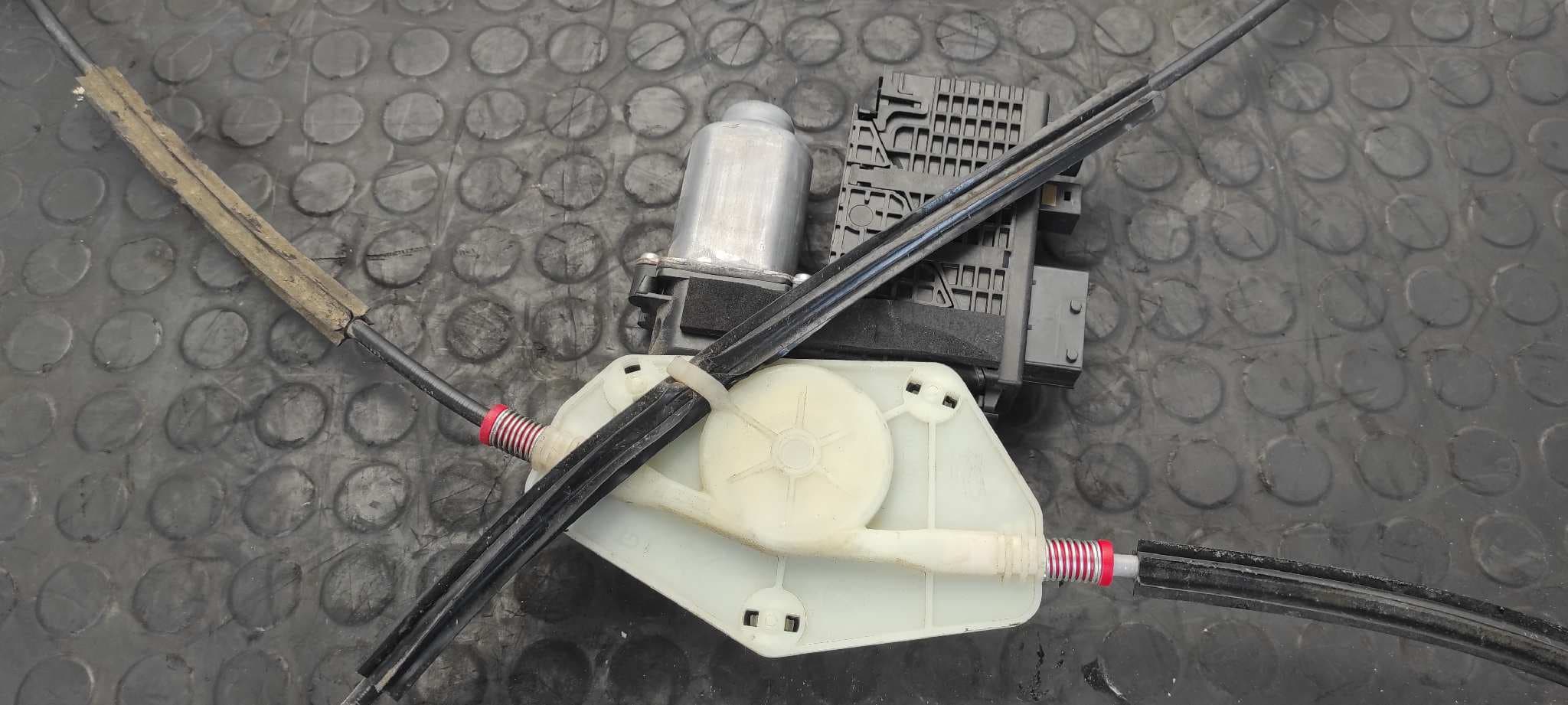 Recambio de ELEVALUNAS DELANTERO IZQUIERDO para CITROEN C4 GRAND PICASSO 9HZ referencia OEM IAM 9682495680   - DORADO 10