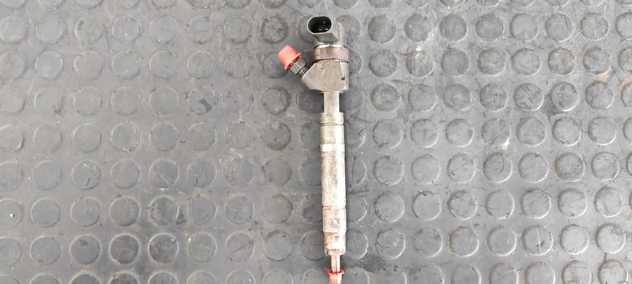 Recambio de INYECTOR para MERCEDES-BENZ CLASE G (W463) OM628962 referencia OEM IAM A6280700587