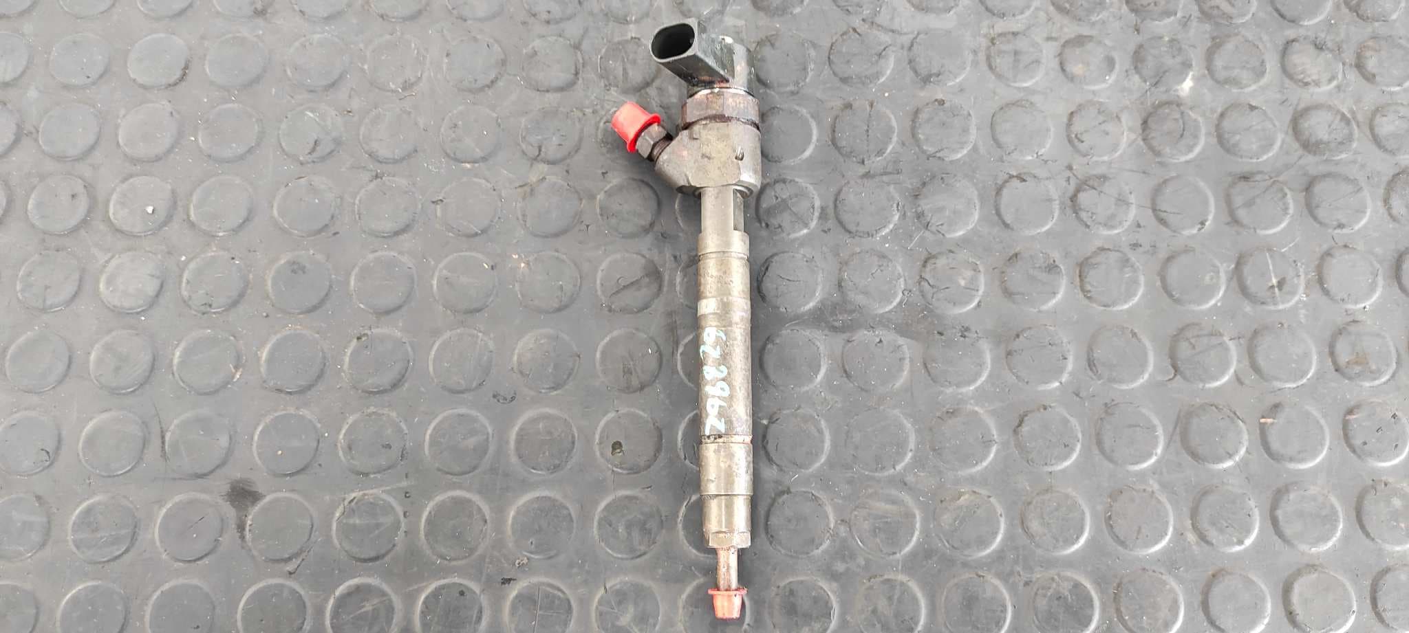 Recambio de INYECTOR para MERCEDES-BENZ CLASE G (W463) OM628962 referencia OEM IAM A6280700587