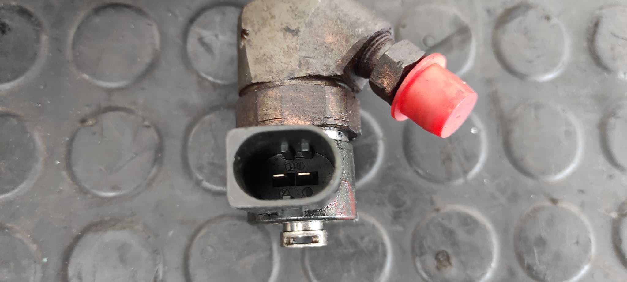 Recambio de INYECTOR para MERCEDES-BENZ CLASE G (W463) OM628962 referencia OEM IAM A6280700587 2