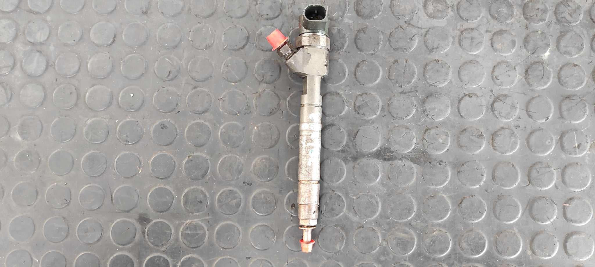 Recambio de INYECTOR para MERCEDES-BENZ CLASE G (W463) OM628962 referencia OEM IAM A6280700587