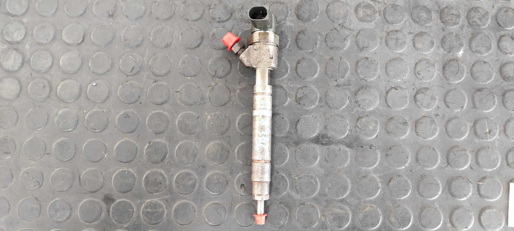 Recambio de INYECTOR para MERCEDES-BENZ CLASE G (W463) OM628962 referencia OEM IAM A6280700587