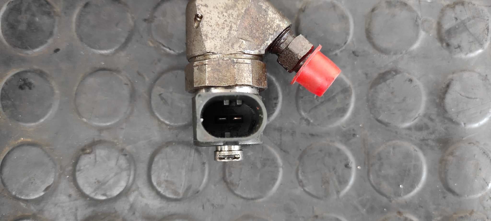 Recambio de INYECTOR para MERCEDES-BENZ CLASE G (W463) OM628962 referencia OEM IAM A6280700587 3