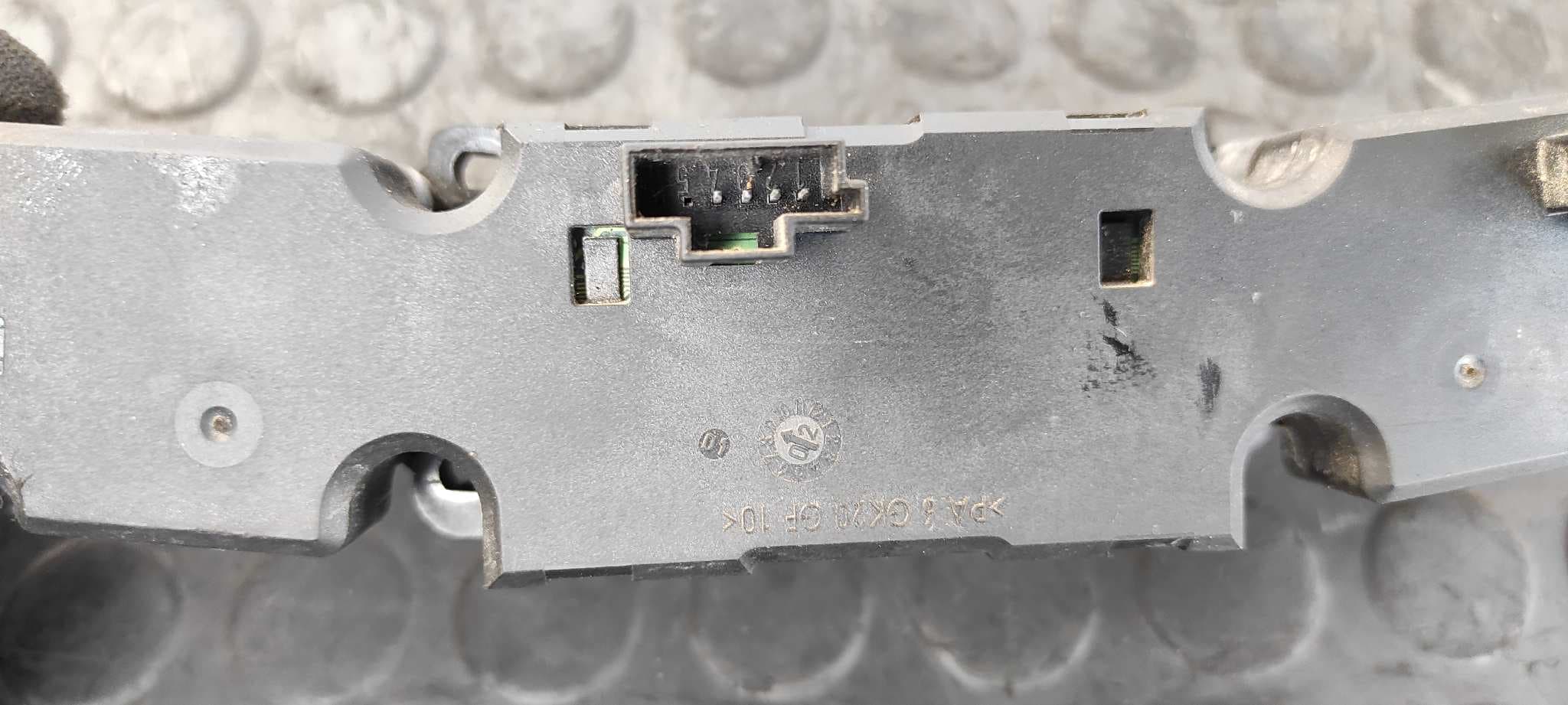 Recambio de WARNING para MERCEDES-BENZ CLASE S (W220) BERLINA 320 CDI (220.025) OM648960 referencia OEM IAM 2208217558   - VERDE 3