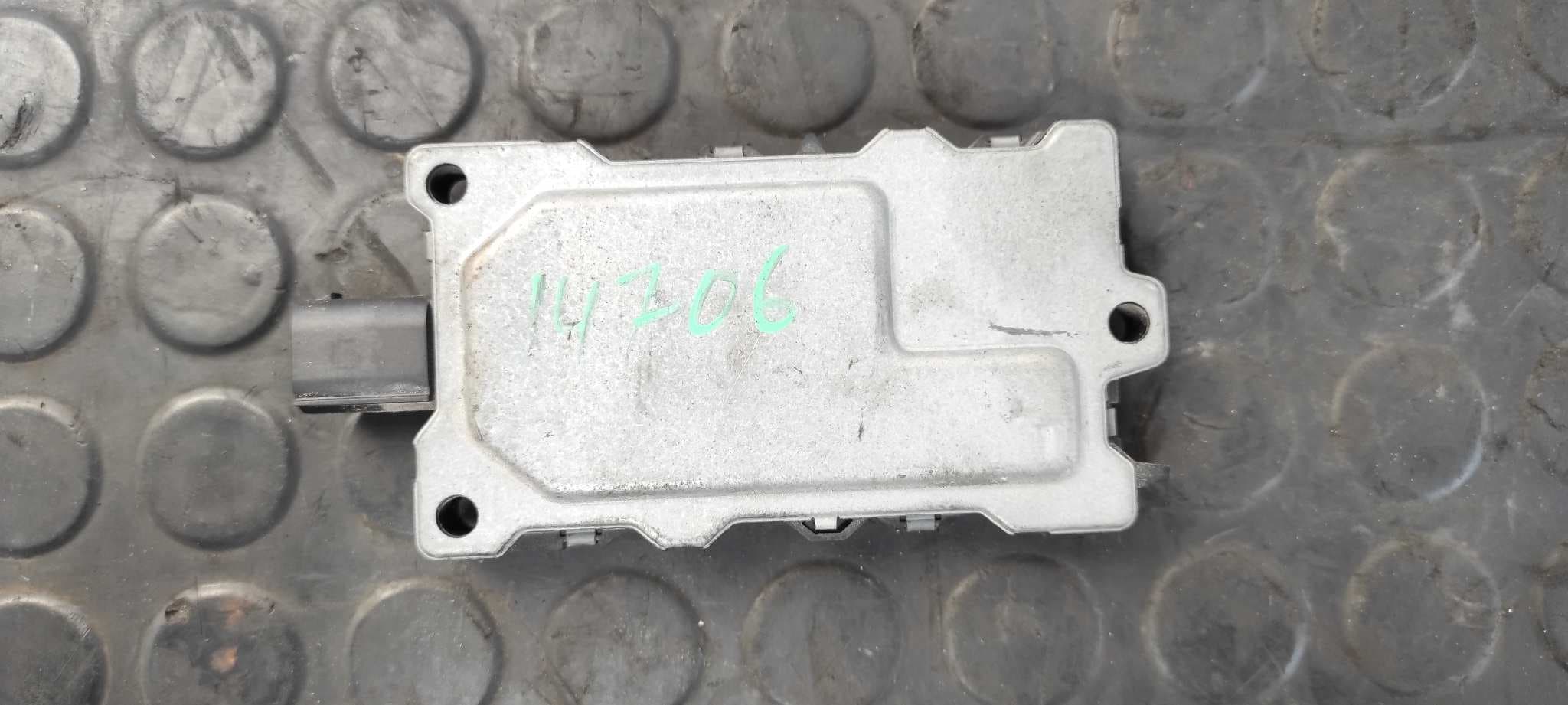 Recambio de SENSOR para MERCEDES-BENZ CLASE S (W220) BERLINA 320 CDI (220.025) OM648960 referencia OEM IAM 2118300472   - VERDE 2