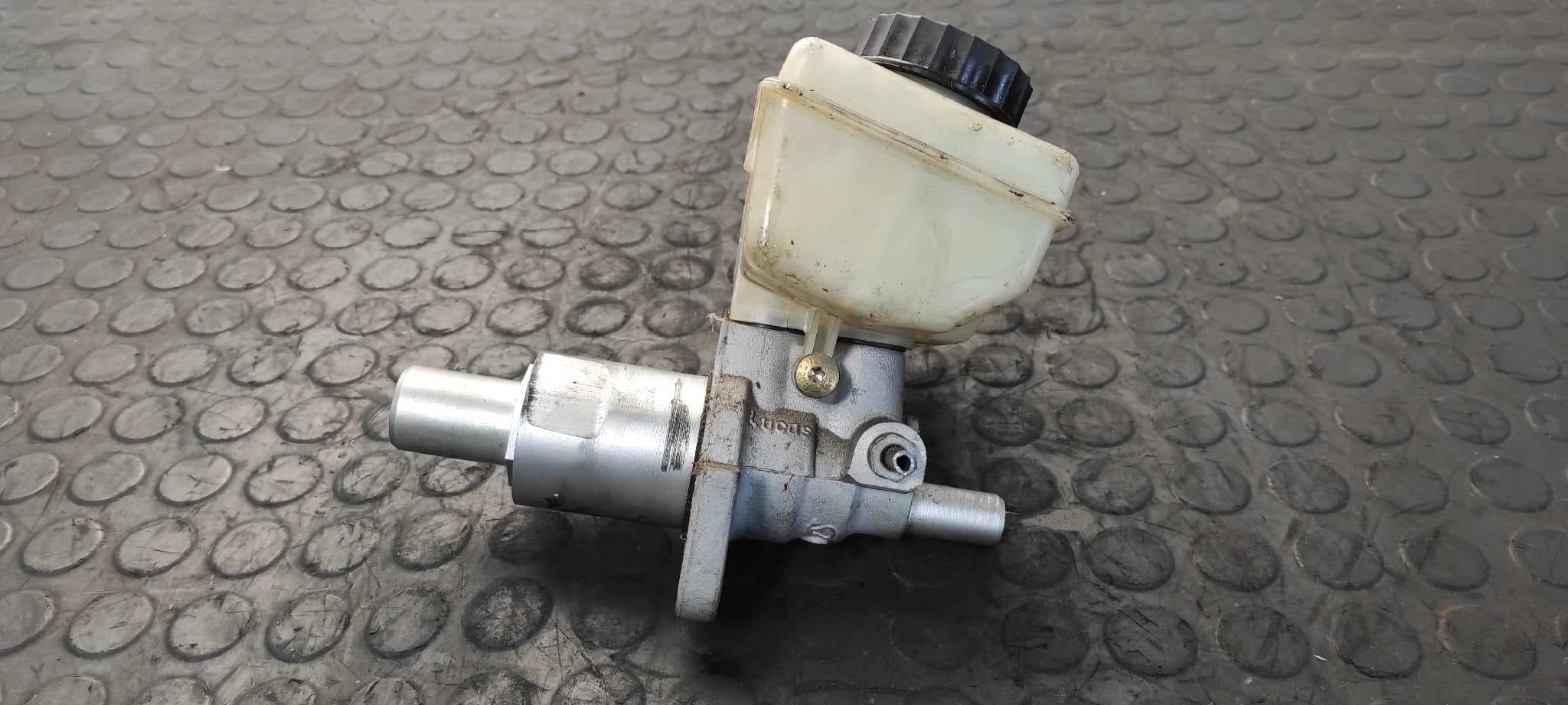 Recambio de BOMBA FRENO para MERCEDES-BENZ CLASE S (W220) BERLINA 320 CDI (220.025) OM648960 referencia OEM IAM A2204300002   - VERDE 3