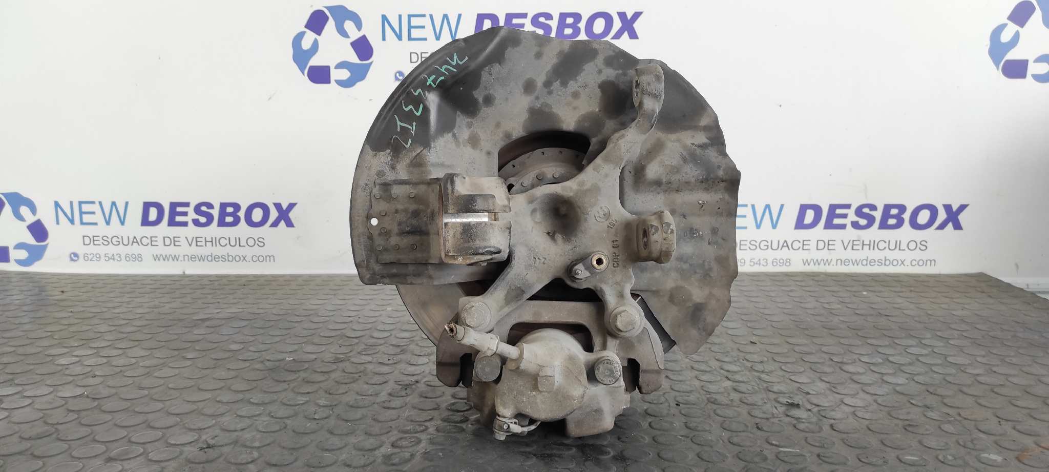 Recambio de MANGUETA DELANTERA IZQUIERDA para BMW SERIE 3 COMPACT (E46) 204D4 referencia OEM IAM CDP81   - GRIS