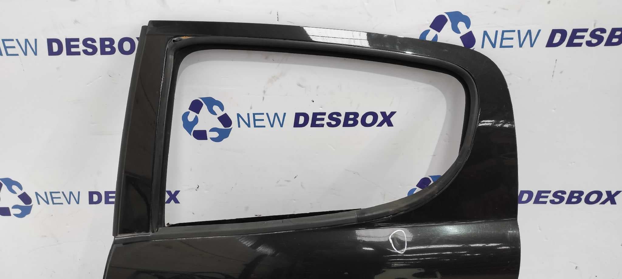 Recambio de PUERTA TRASERA IZQUIERDA para PEUGEOT 207 8HZ referencia OEM IAM    - BLANCO 8