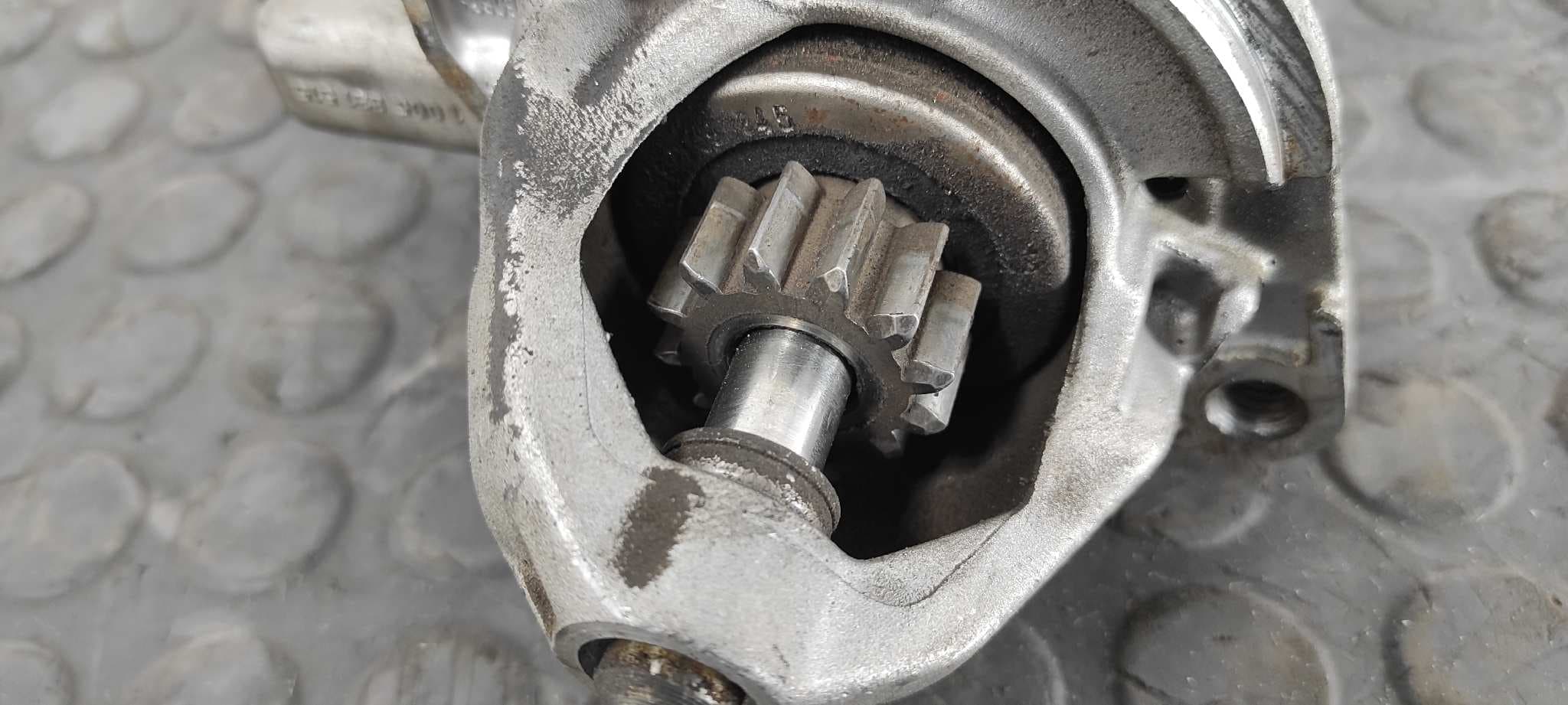 Recambio de MOTOR ARRANQUE para MERCEDES-BENZ CLASE S (W220) BERLINA 613960 referencia OEM IAM A0051516601   - NEGRO 5