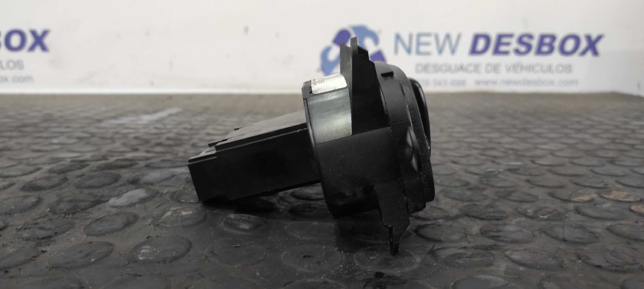 Recambio de MANDO LUCES para FORD TRANSIT CAJA CERRADA, LARGA (FY) (2000 =>) FT  330   2.4  Express-Line D0FA referencia OEM IAM YC1T13AC024EB   - BLANCO 5