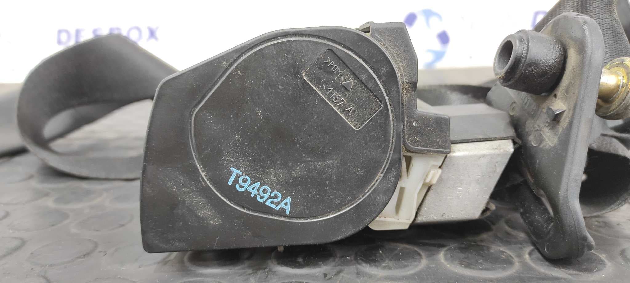 Recambio de CINTURON DELANTERO IZQUIERDO para FORD TRANSIT CAJA CERRADA, LARGA (FY) (2000 =>) FT  330   2.4  Express-Line D0FA referencia OEM IAM 531128800B   - BLANCO 2