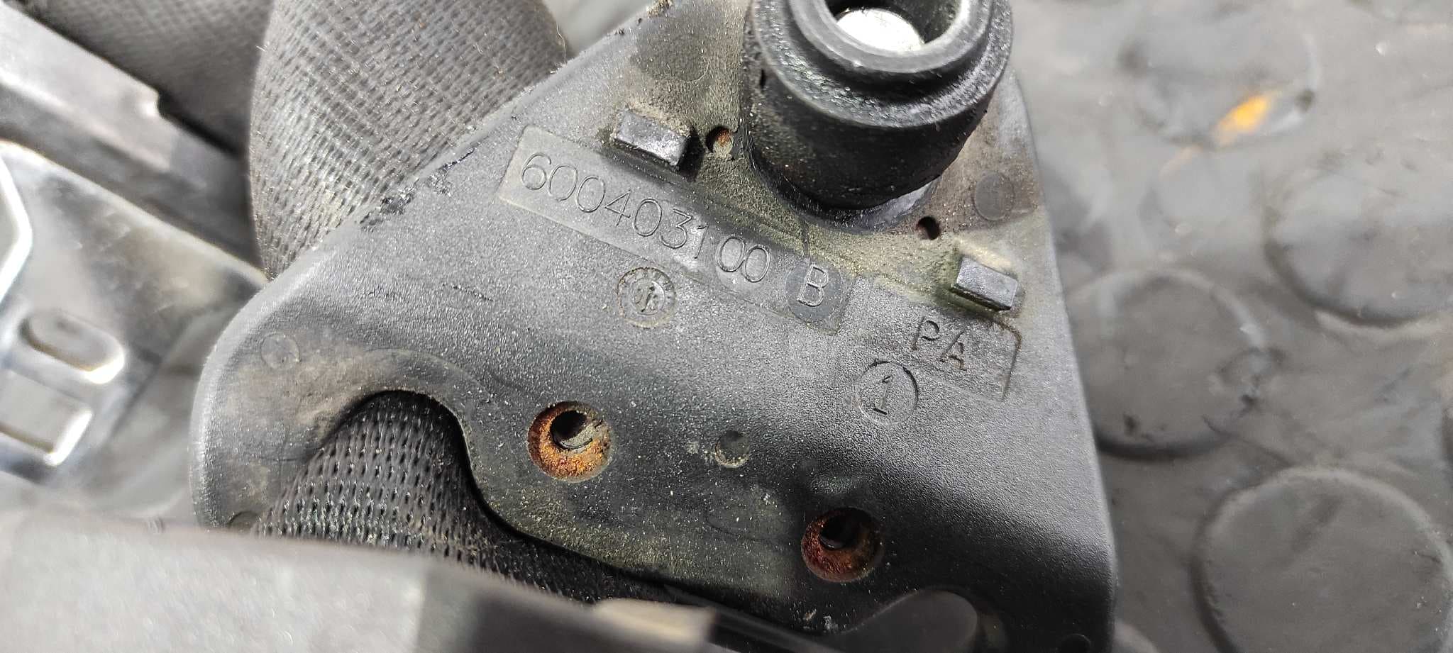 Recambio de CINTURON DELANTERO IZQUIERDO para FORD TRANSIT CAJA CERRADA, LARGA (FY) (2000 =>) FT  330   2.4  Express-Line D0FA referencia OEM IAM 531128800B   - BLANCO 4