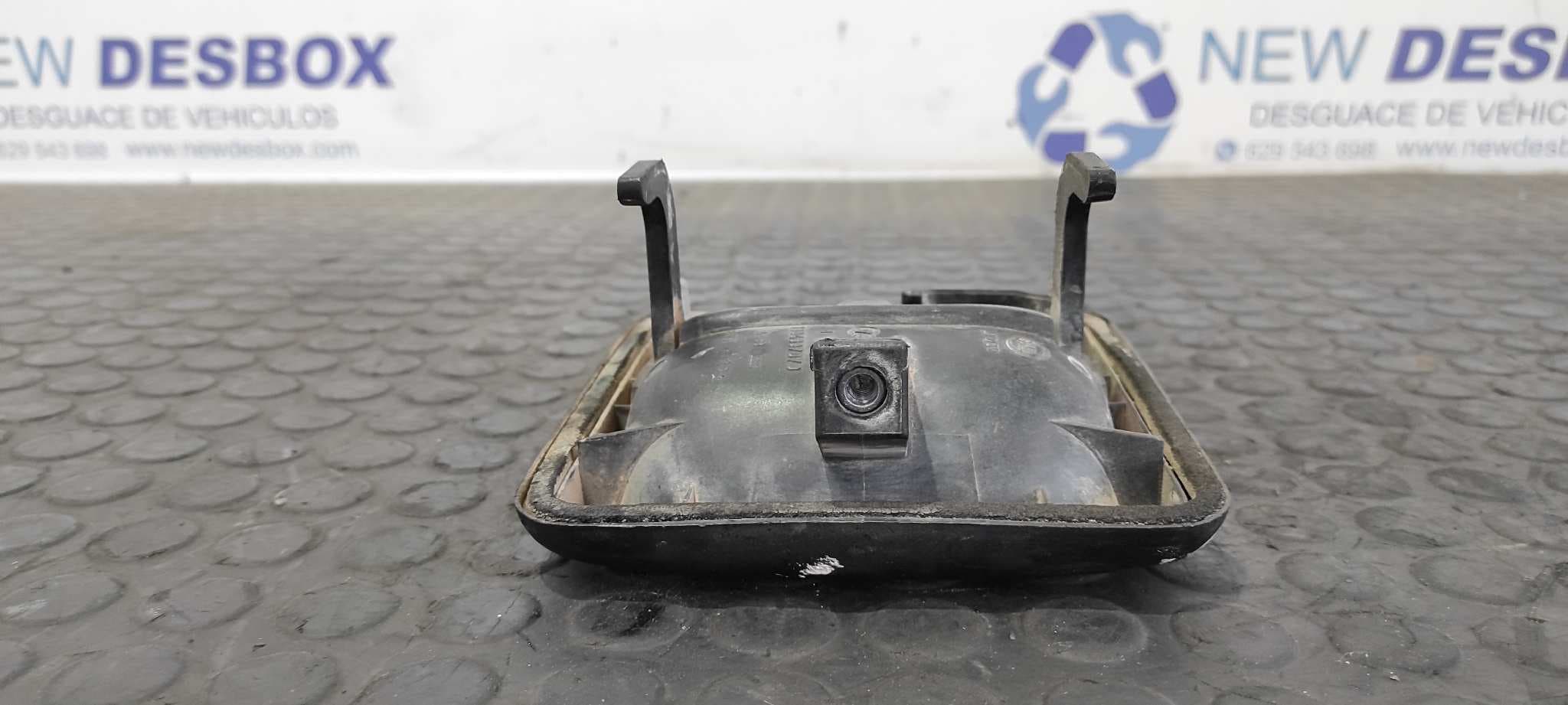 Recambio de MANETA TRASERA DERECHA para CITROEN JUMPER CAJA referencia OEM IAM 1304397070 2