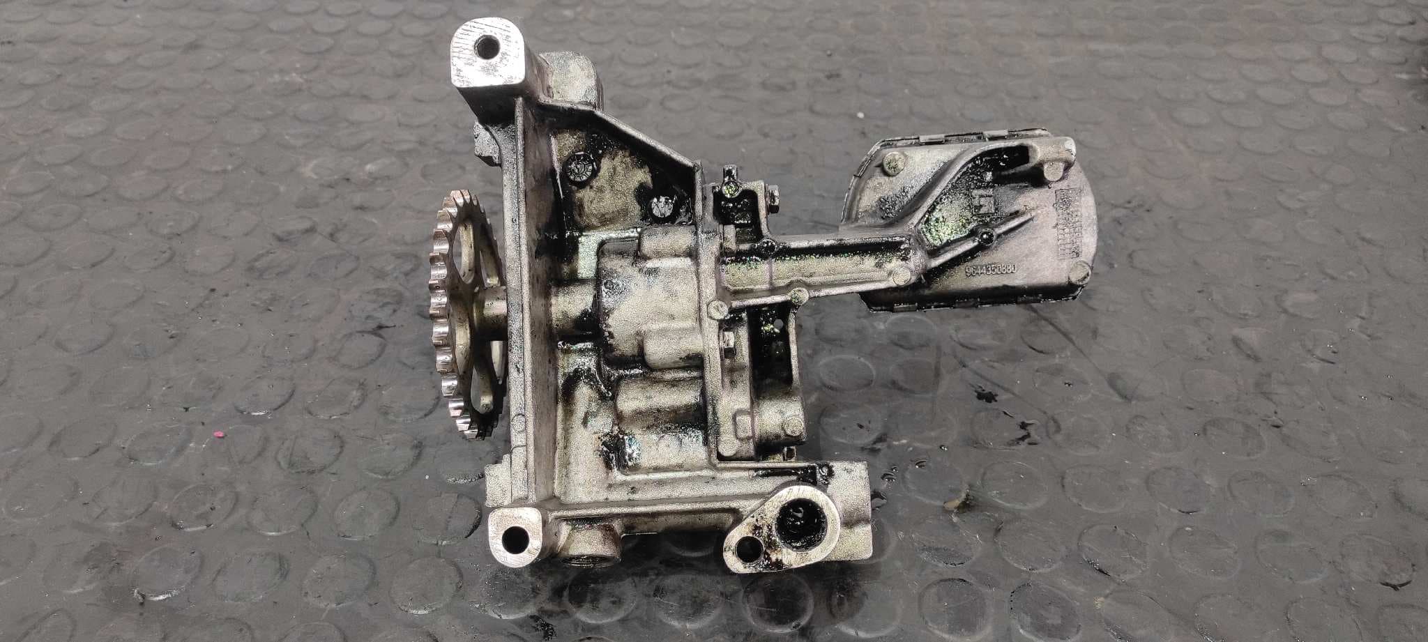Recambio de BOMBA ACEITE para CITROEN C4 GRAND PICASSO 2.0 HDi FAP CAT (RHR / DW10BTED4) RHJDW10BTED4 referencia OEM IAM 9431291021   - MARRON 3