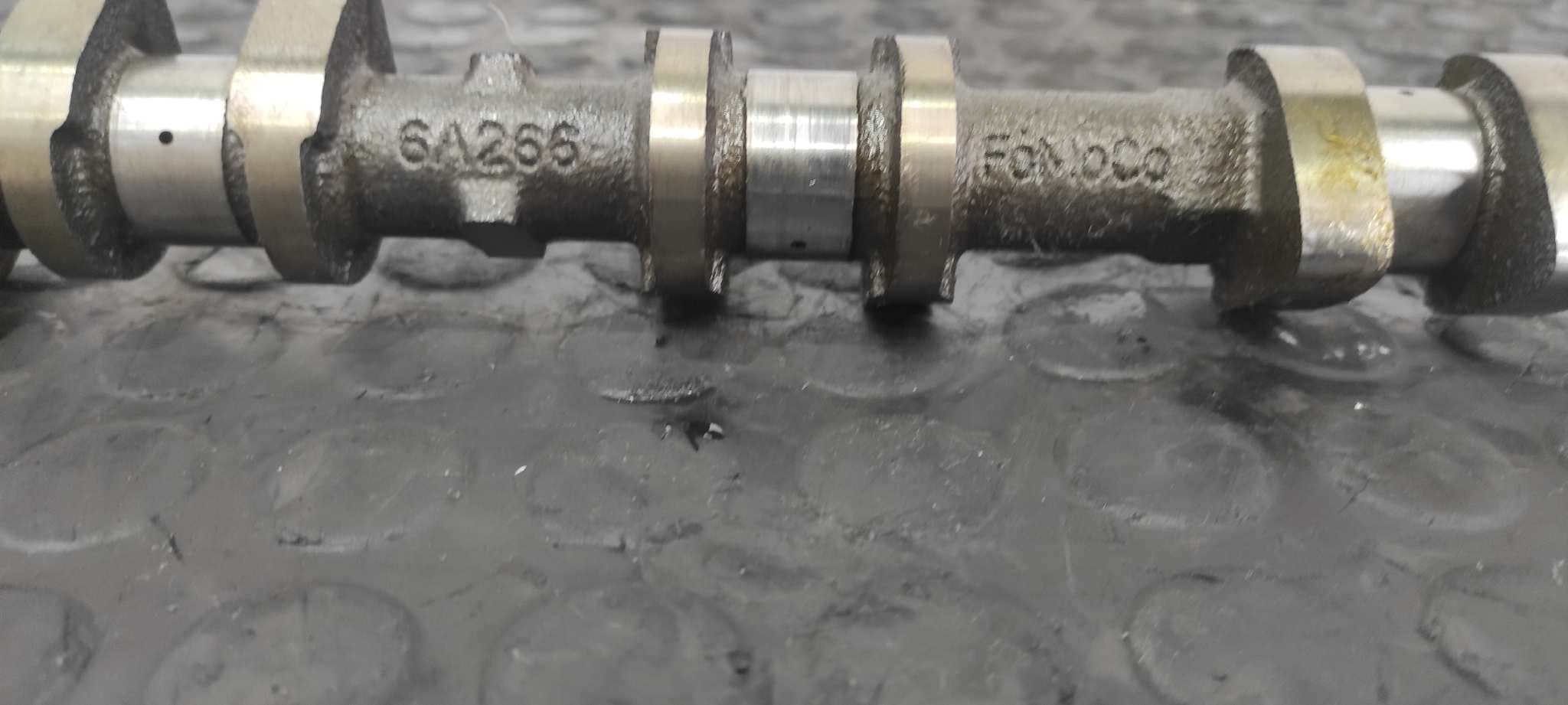 Recambio de ARBOL DE LEVAS para FORD C-MAX 1.0 M1DA referencia OEM IAM FOMOCO 6A266 6