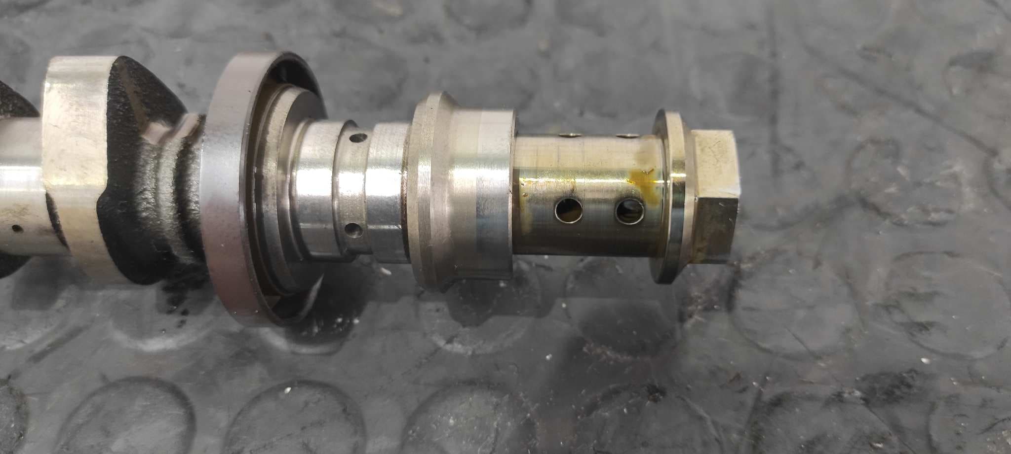 Recambio de ARBOL DE LEVAS para FORD C-MAX 1.0 M1DA referencia OEM IAM FOMOCO 6A266 2