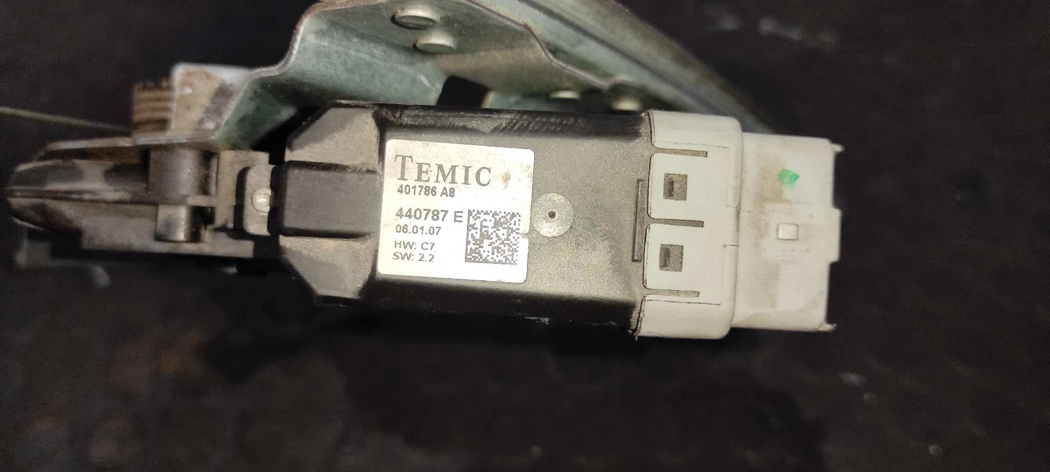 Recambio de ELEVALUNAS TRASERO DERECHO para CITROEN C4 GRAND PICASSO RHJDW10BTED4 referencia OEM IAM 400968D   - MARRON 5