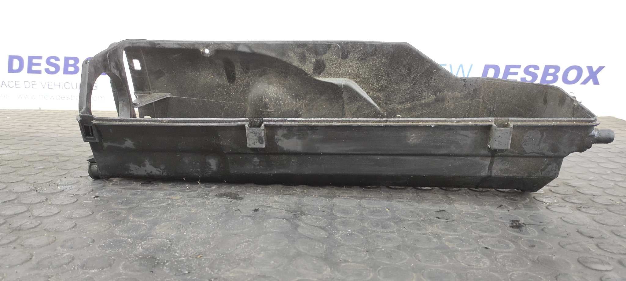 Recambio de CAJA FILTRO AIRE para MERCEDES-BENZ CLASE E (W211) BERLINA E 270 CDI (211.016) OM647961 referencia OEM IAM A6460901101   - AZUL 3