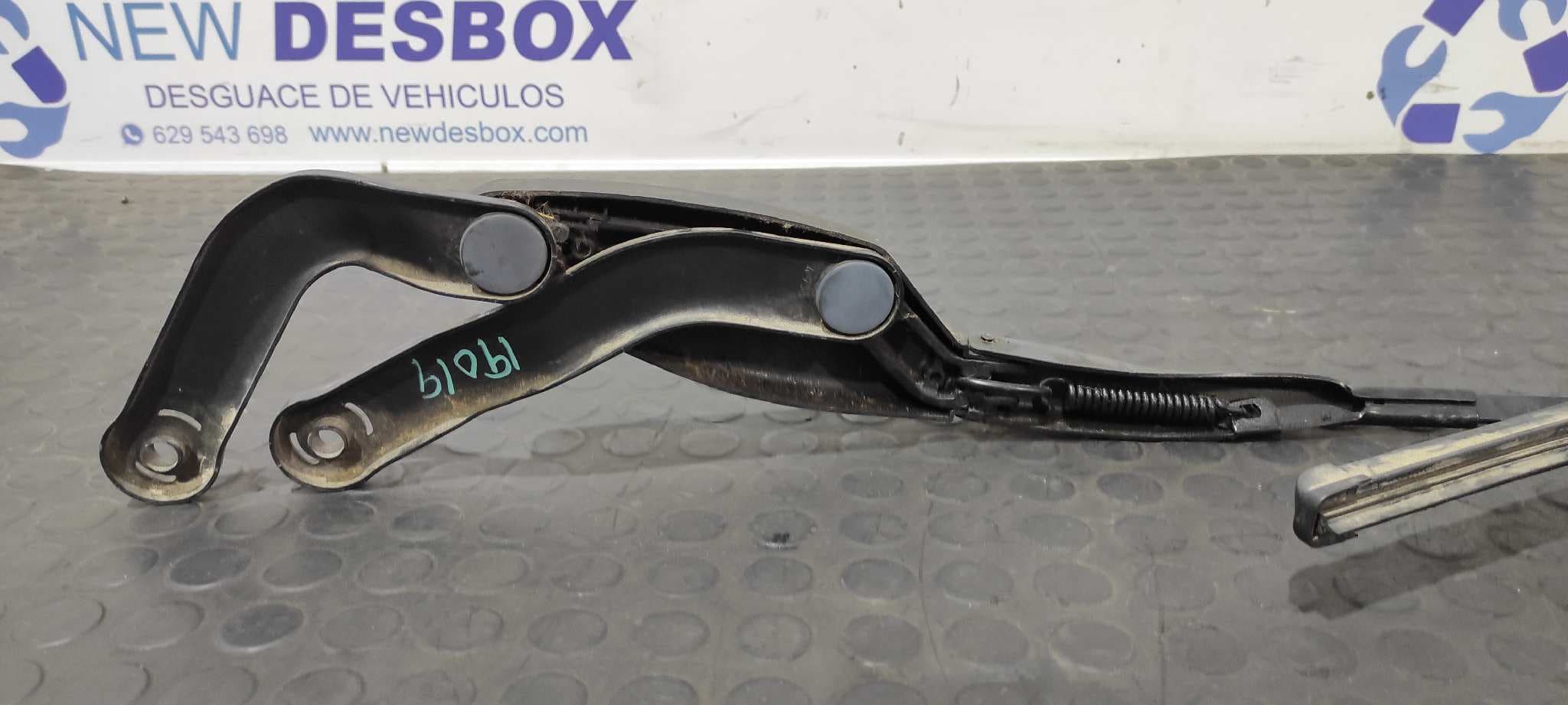 Recambio de BRAZO LIMPIA DELANTERO DERECHO para MERCEDES-BENZ CLASE E (W211) BERLINA E 270 CDI (211.016) OM647961 referencia OEM IAM A2118200444   - AZUL 5