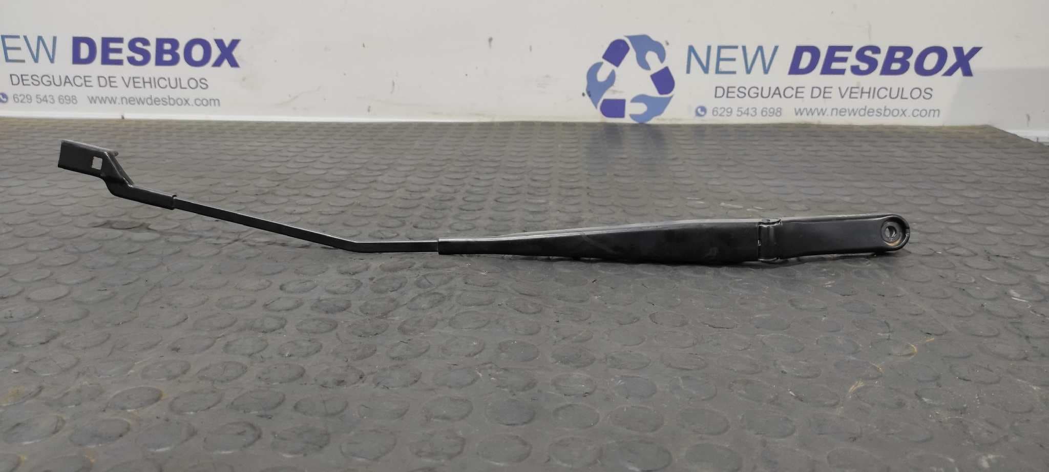 Recambio de BRAZO LIMPIA DELANTERO DERECHO para SEAT IBIZA SC (6P5) FR Crono CUT referencia OEM IAM 6J1955410   - BLANCO