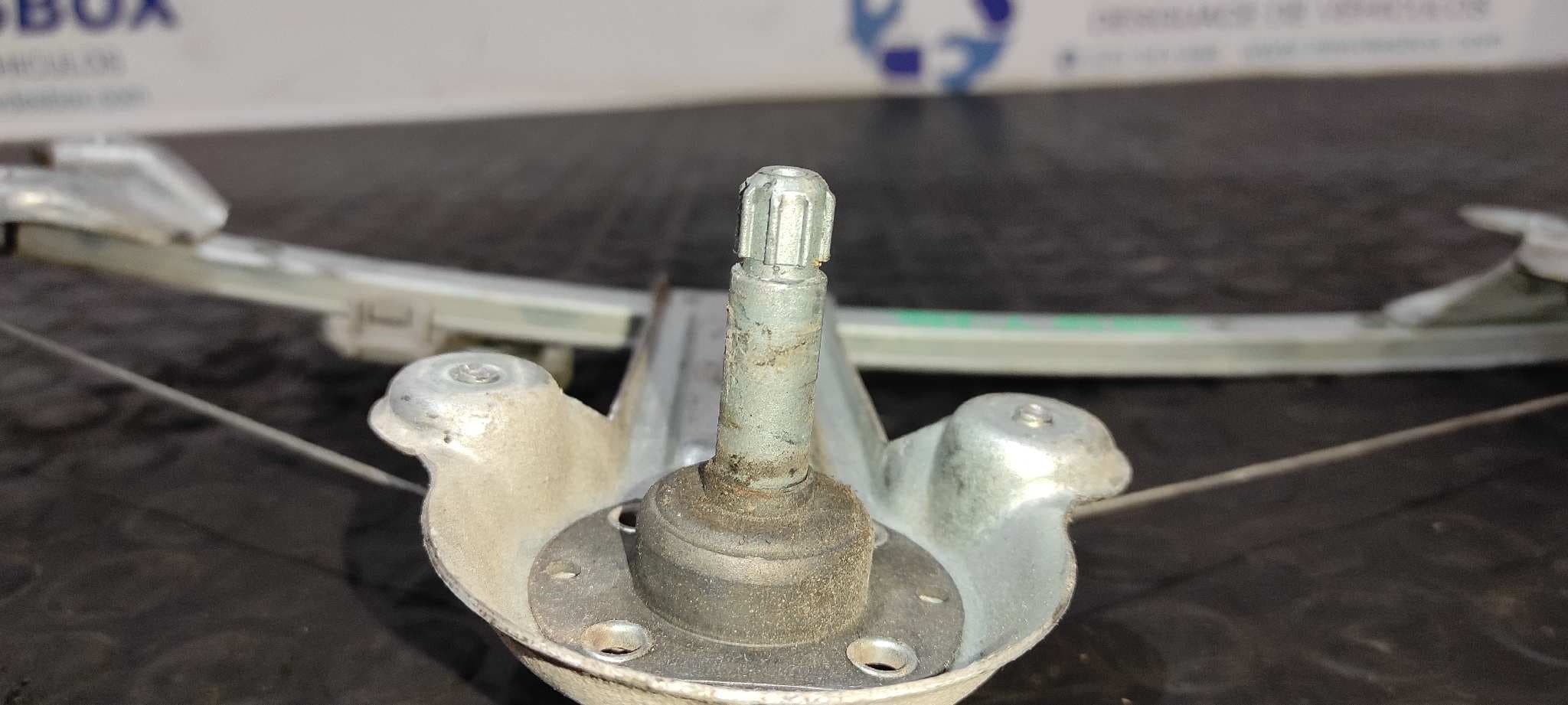 Recambio de ELEVALUNAS TRASERO DERECHO para OPEL ASTRA H BER. Edition Z19DTH referencia OEM IAM 13100420   - NEGRO 2
