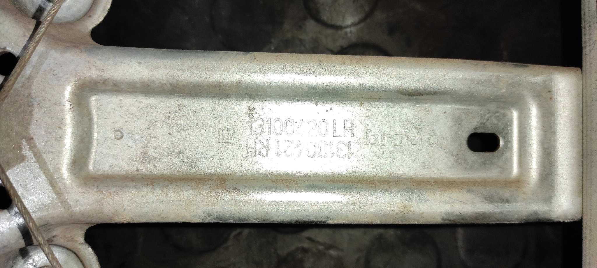 Recambio de ELEVALUNAS TRASERO DERECHO para OPEL ASTRA H BER. Edition Z19DTH referencia OEM IAM 13100420   - NEGRO 3