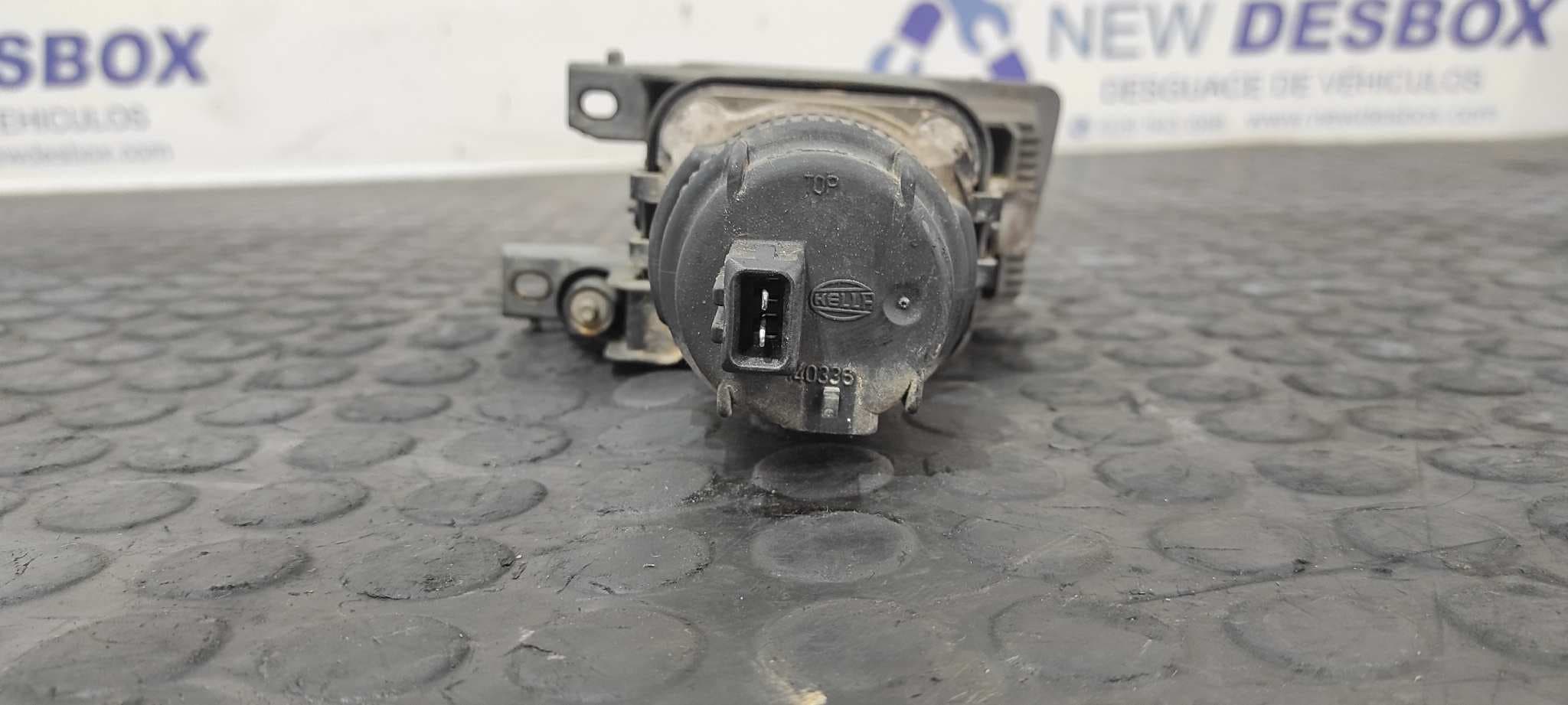 Recambio de FARO ANTINIEBLA IZQUIERDO para VOLKSWAGEN VENTO (1H2) GL 2E referencia OEM IAM 139355L   - ROJO 3