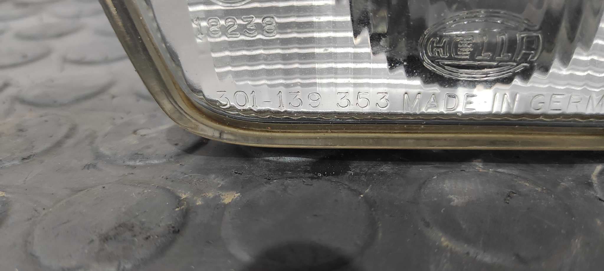 Recambio de FARO ANTINIEBLA IZQUIERDO para VOLKSWAGEN VENTO (1H2) GL 2E referencia OEM IAM 139355L   - ROJO 5