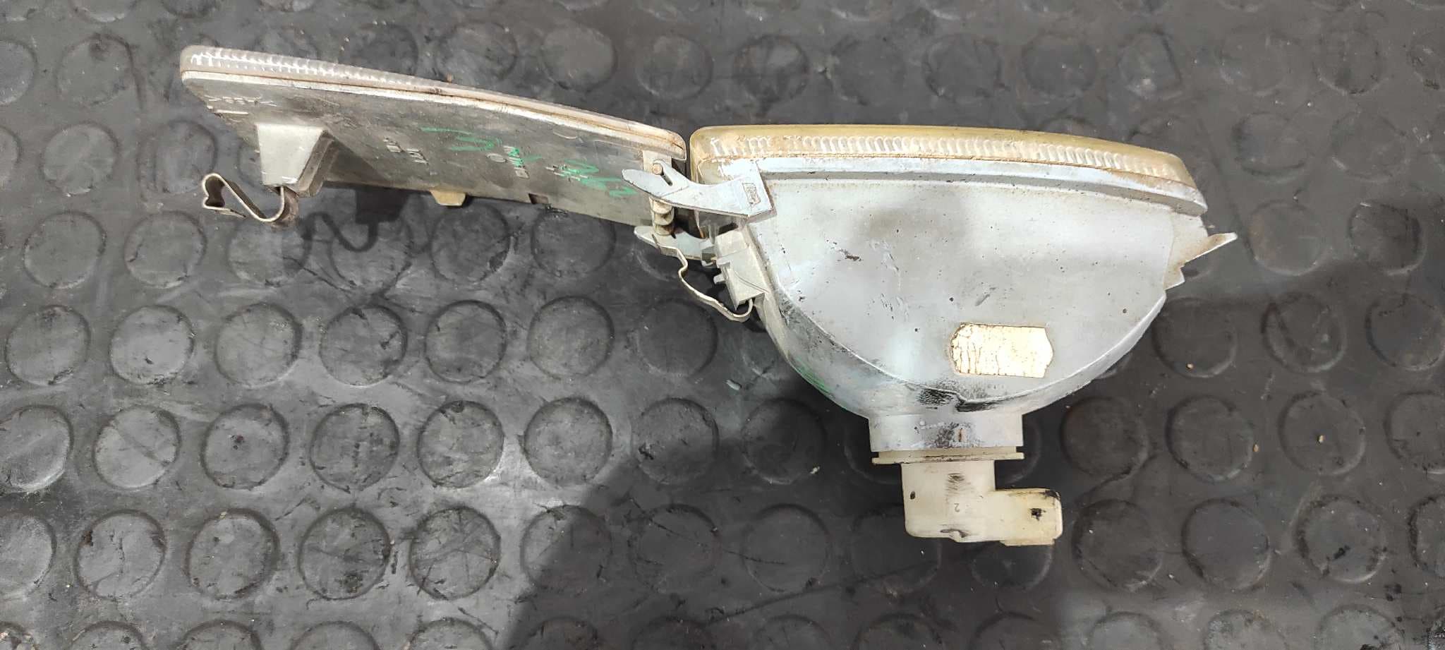 Recambio de PILOTO DELANTERO DERECHO para VOLKSWAGEN VENTO (1H2) GL 2E referencia OEM IAM 1H0953156A   - ROJO 5