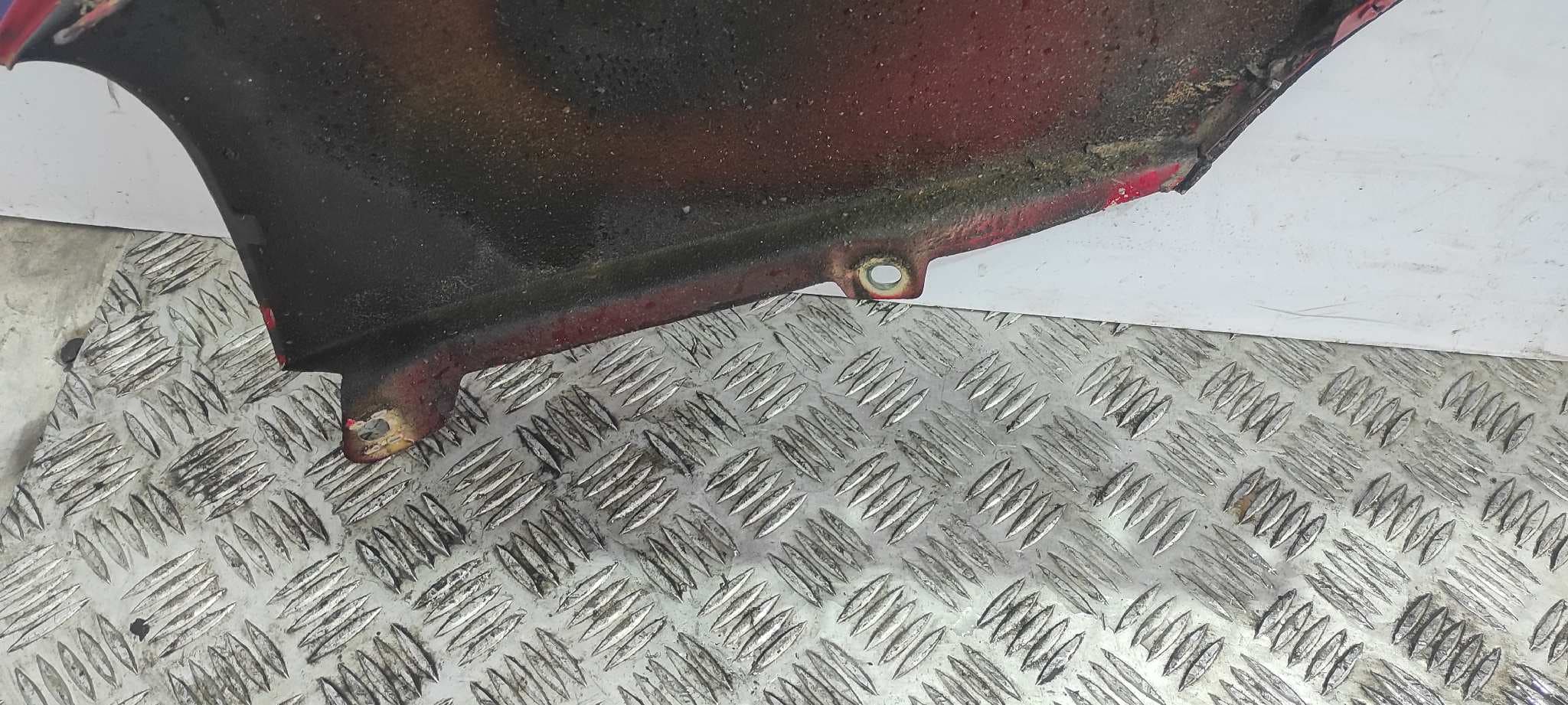 Recambio de ALETA DELANTERA DERECHA para VOLKSWAGEN VENTO (1H2) GL 2E referencia OEM IAM    - ROJO 7
