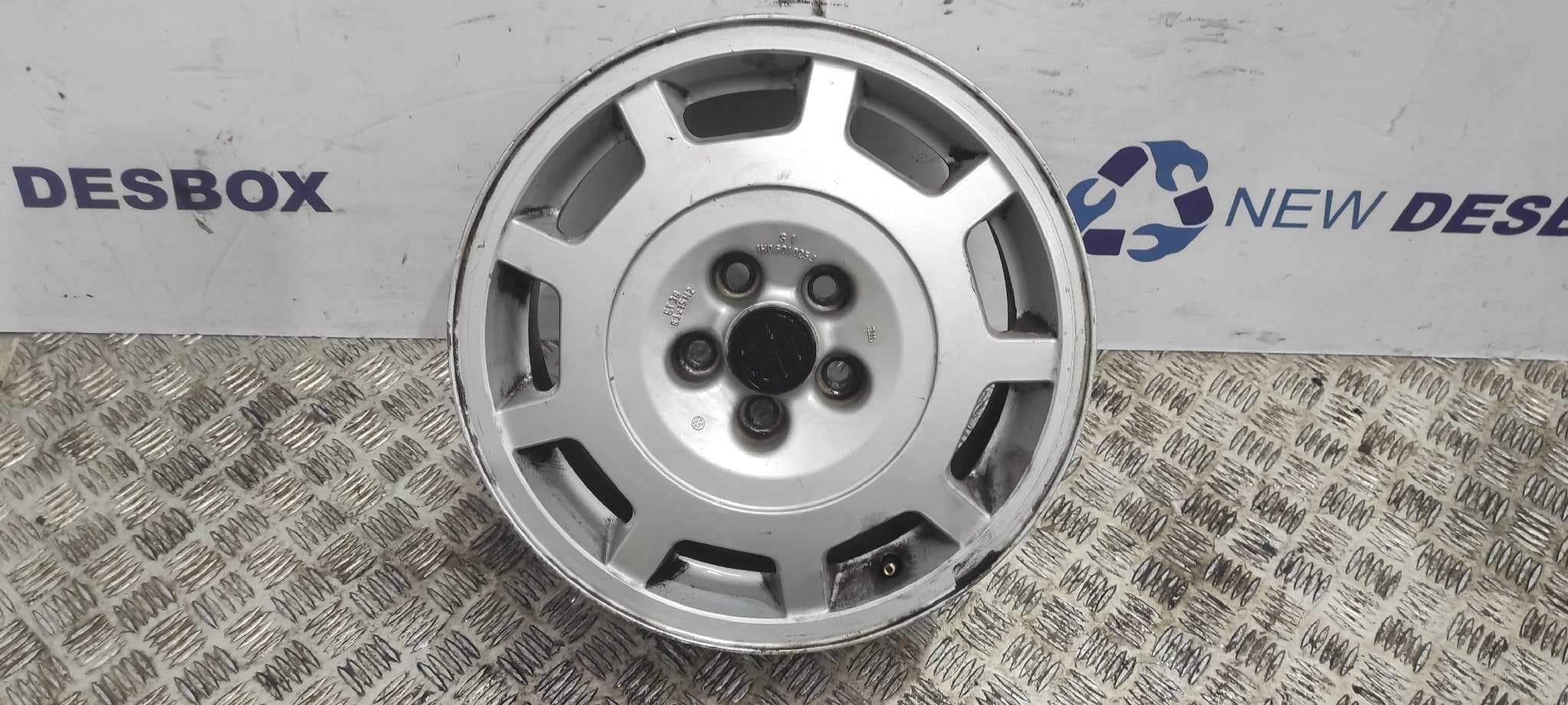 Recambio de JUEGO LLANTAS para VOLKSWAGEN VENTO (1H2) GL 2E referencia OEM IAM 1H0601025J   - ROJO 6