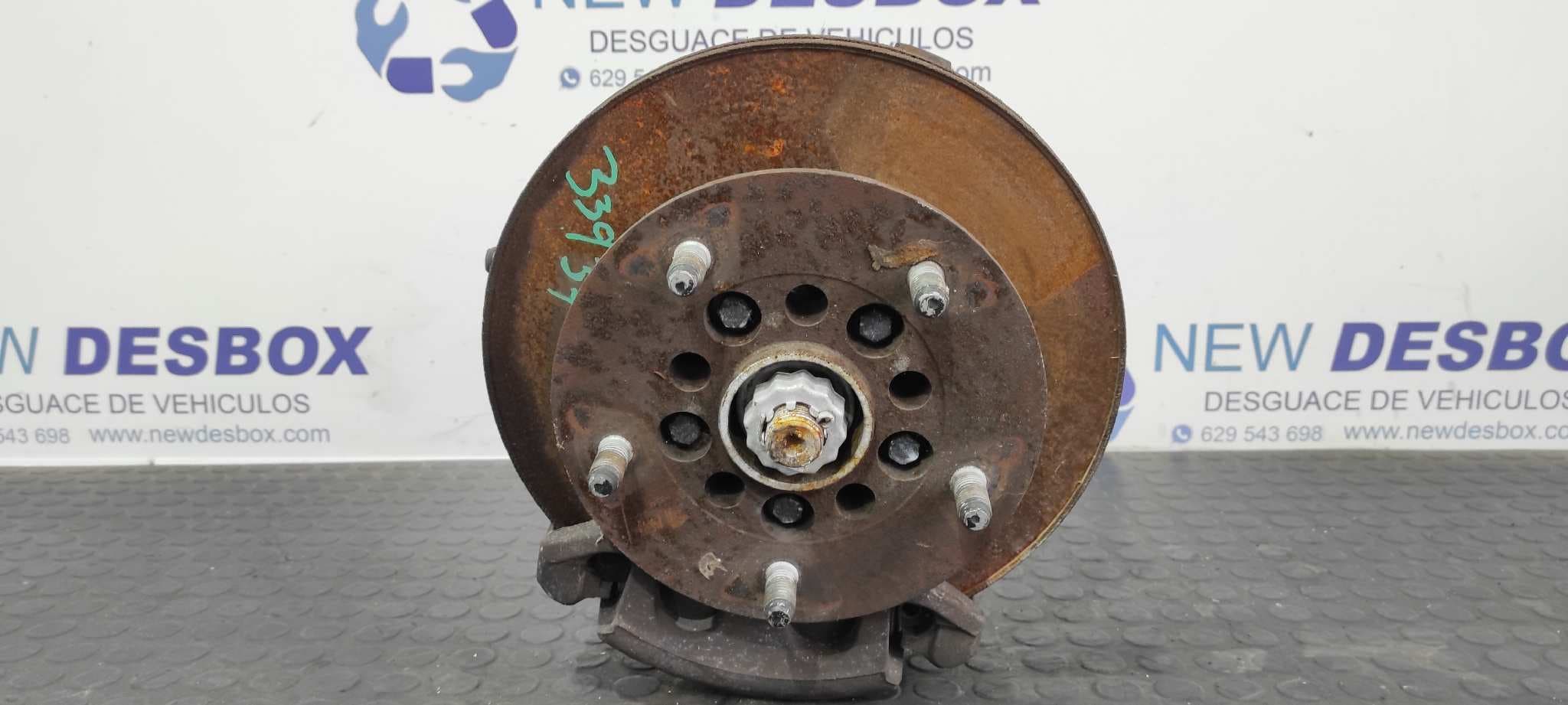 Recambio de MANGUETA DELANTERA DERECHA para FORD TRANSIT CAJA CERRADA, LARGA (FY) (2000 =>) D0FA referencia OEM IAM YC153K185   - BLANCO 6