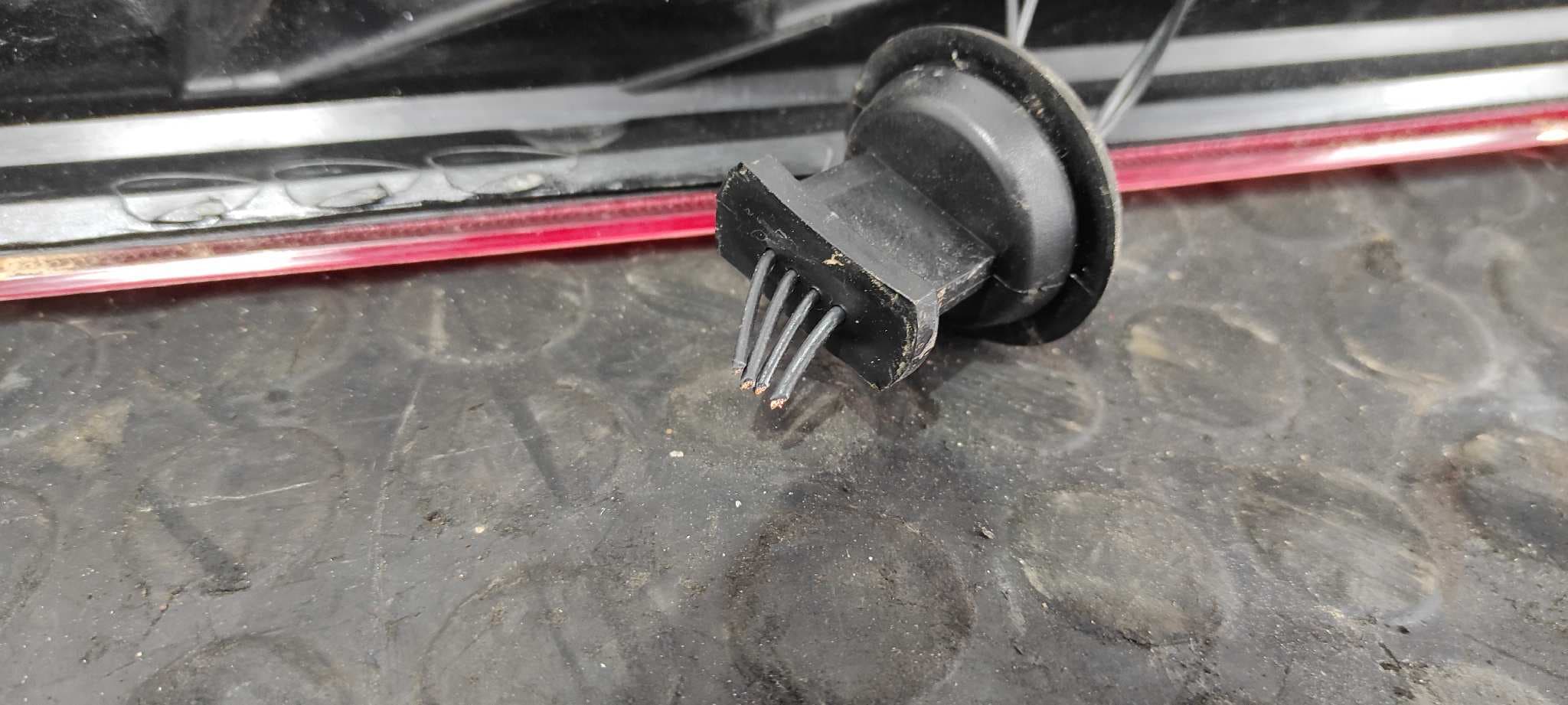 Recambio de PILOTO TRASERO IZQUIERDO para FORD FOCUS LIM. (CB4) Titanium G8DB referencia OEM IAM    - BLANCO 10