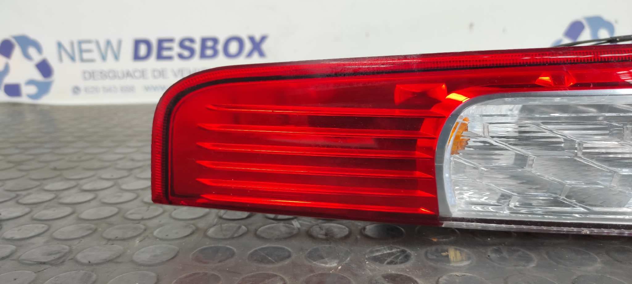 Recambio de PILOTO TRASERO DERECHO para FORD FOCUS LIM. (CB4) Titanium G8DB referencia OEM IAM    - BLANCO 3