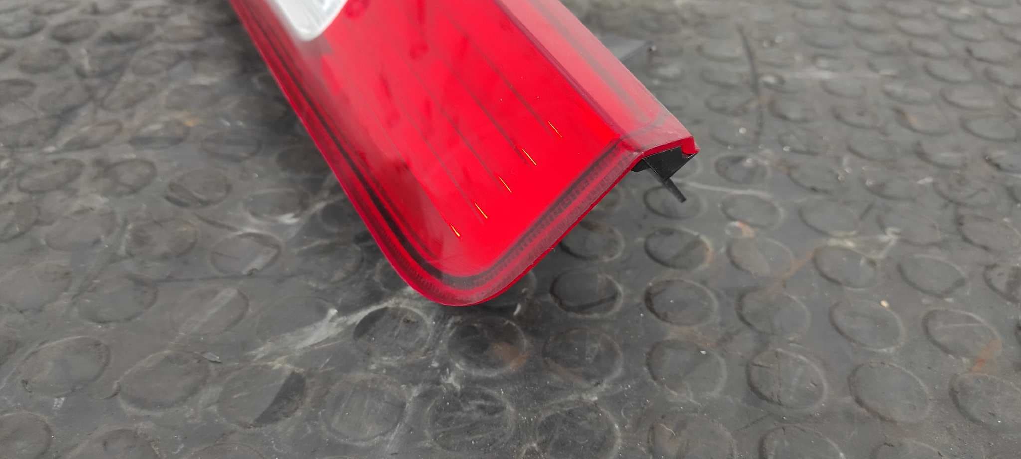 Recambio de PILOTO TRASERO DERECHO para FORD FOCUS LIM. (CB4) Titanium G8DB referencia OEM IAM    - BLANCO 2