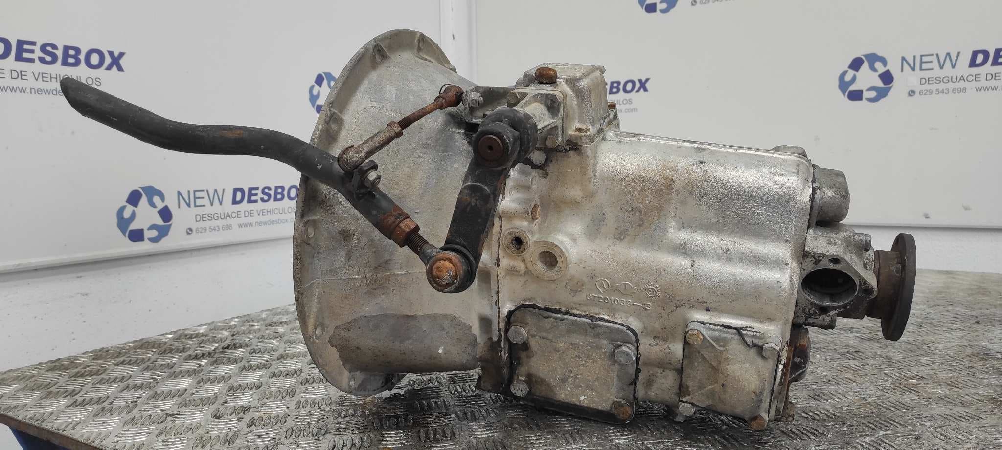 Recambio de CAJA CAMBIOS para NISSAN TRADE 3.0 A428 referencia OEM IAM M525A 6