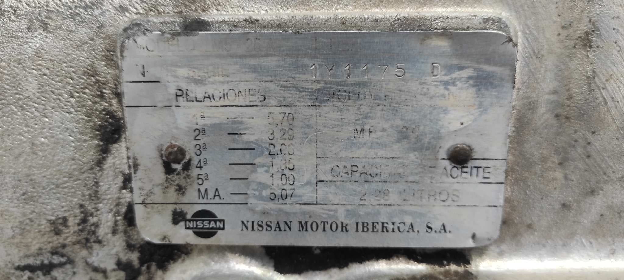 Recambio de CAJA CAMBIOS para NISSAN TRADE 3.0 A428 referencia OEM IAM M525A 8