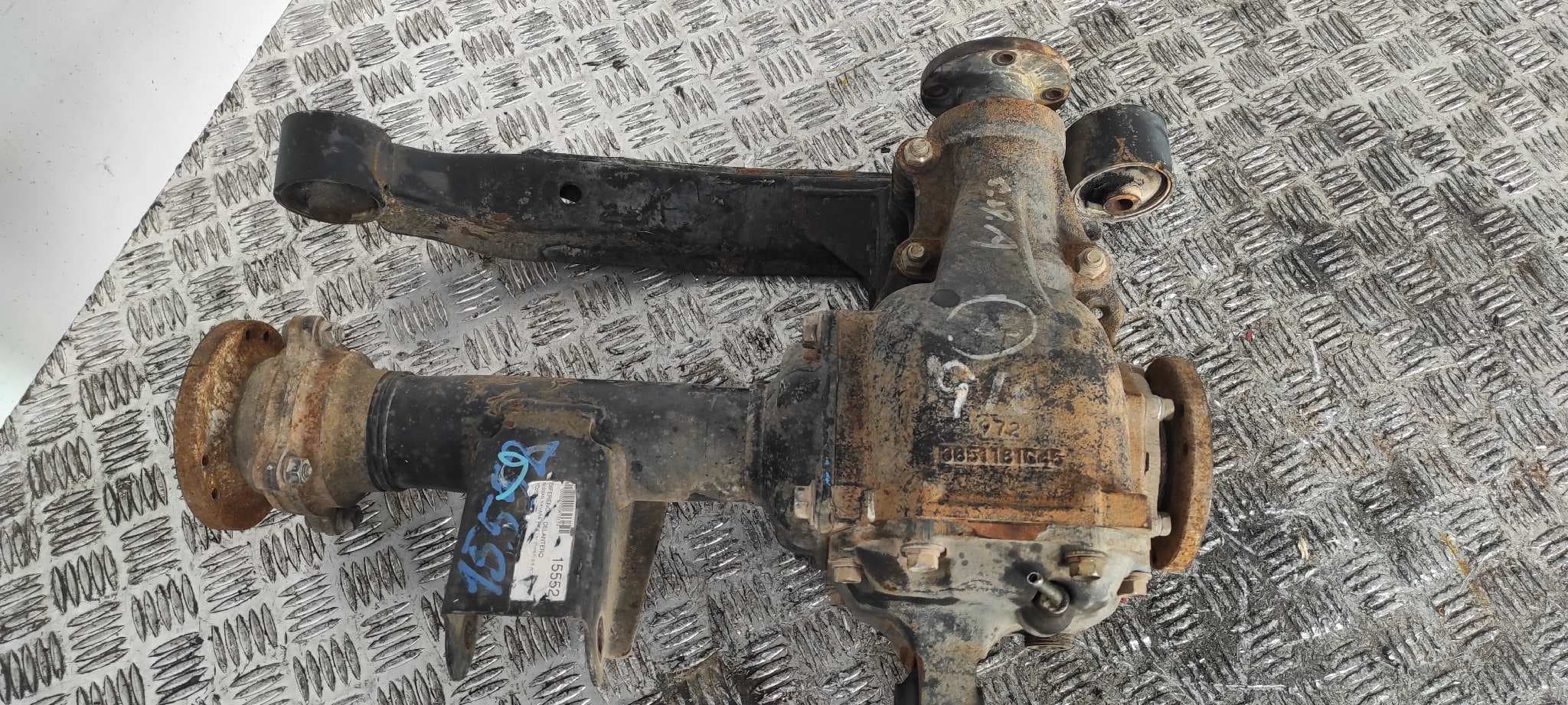 Recambio de DIFERENCIAL DELANTERO para NISSAN NAVARA PICK-UP (D40M) 2.5 dCi Diesel CAT YD25DDTI referencia OEM IAM 3851161G45   - NEGRO