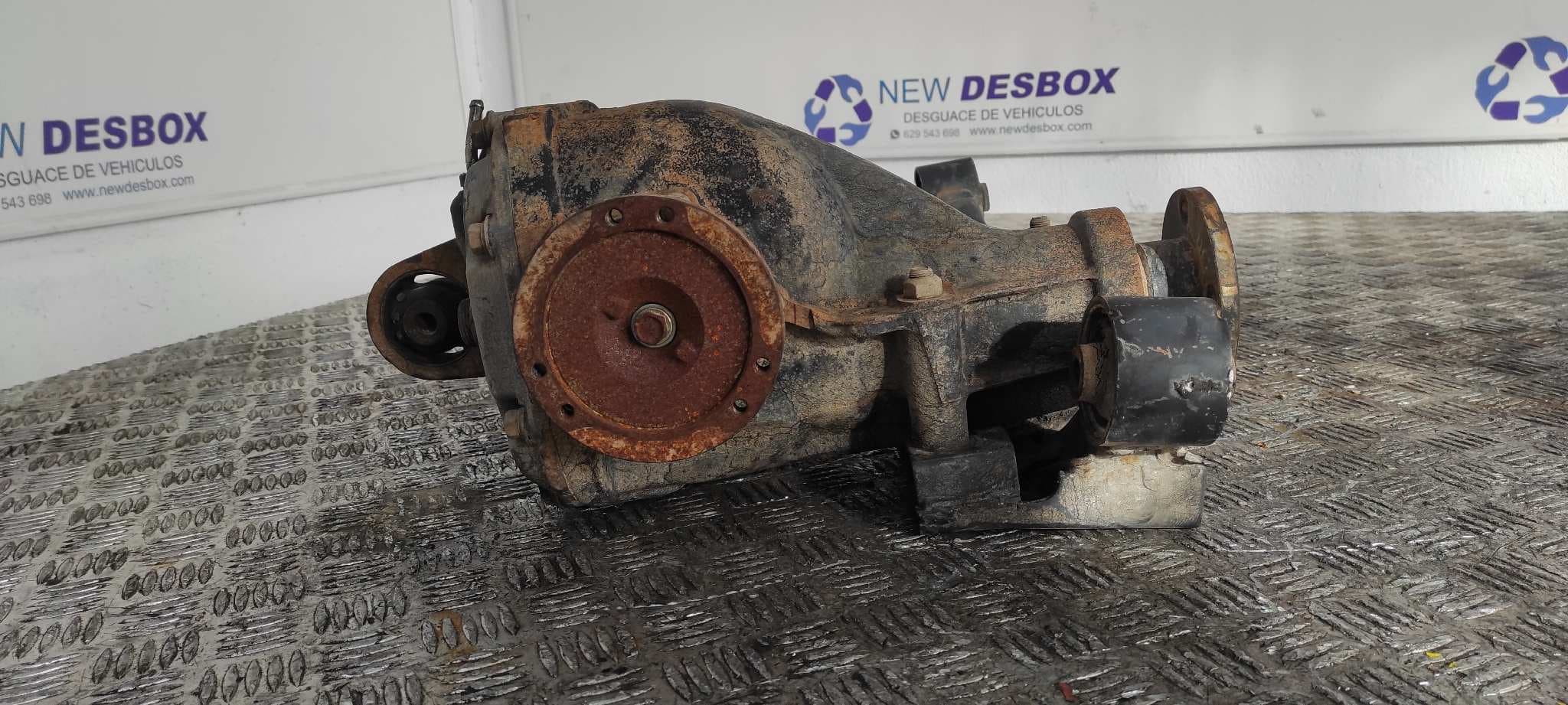 Recambio de DIFERENCIAL DELANTERO para NISSAN NAVARA PICK-UP (D40M) 2.5 dCi Diesel CAT YD25DDTI referencia OEM IAM 3851161G45   - NEGRO 2