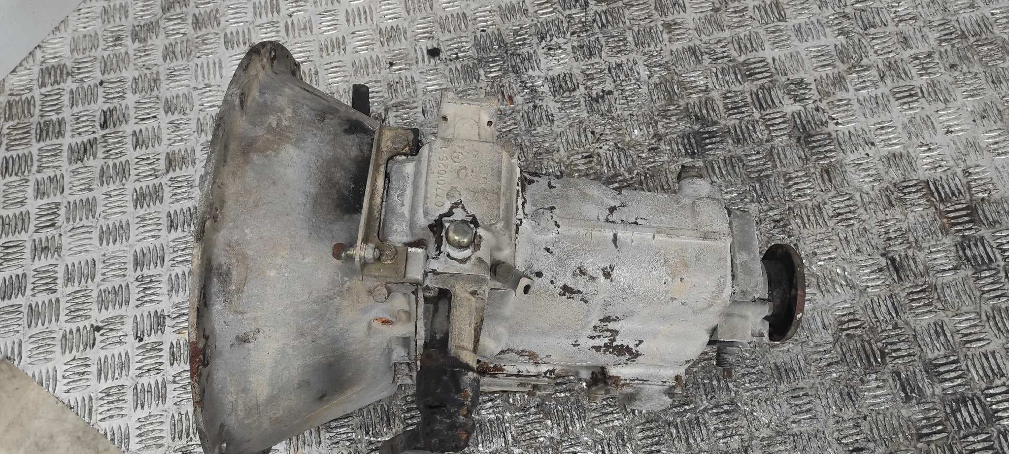 Recambio de CAJA CAMBIOS para NISSAN TRADE 2.8 A428 referencia OEM IAM M525A 7